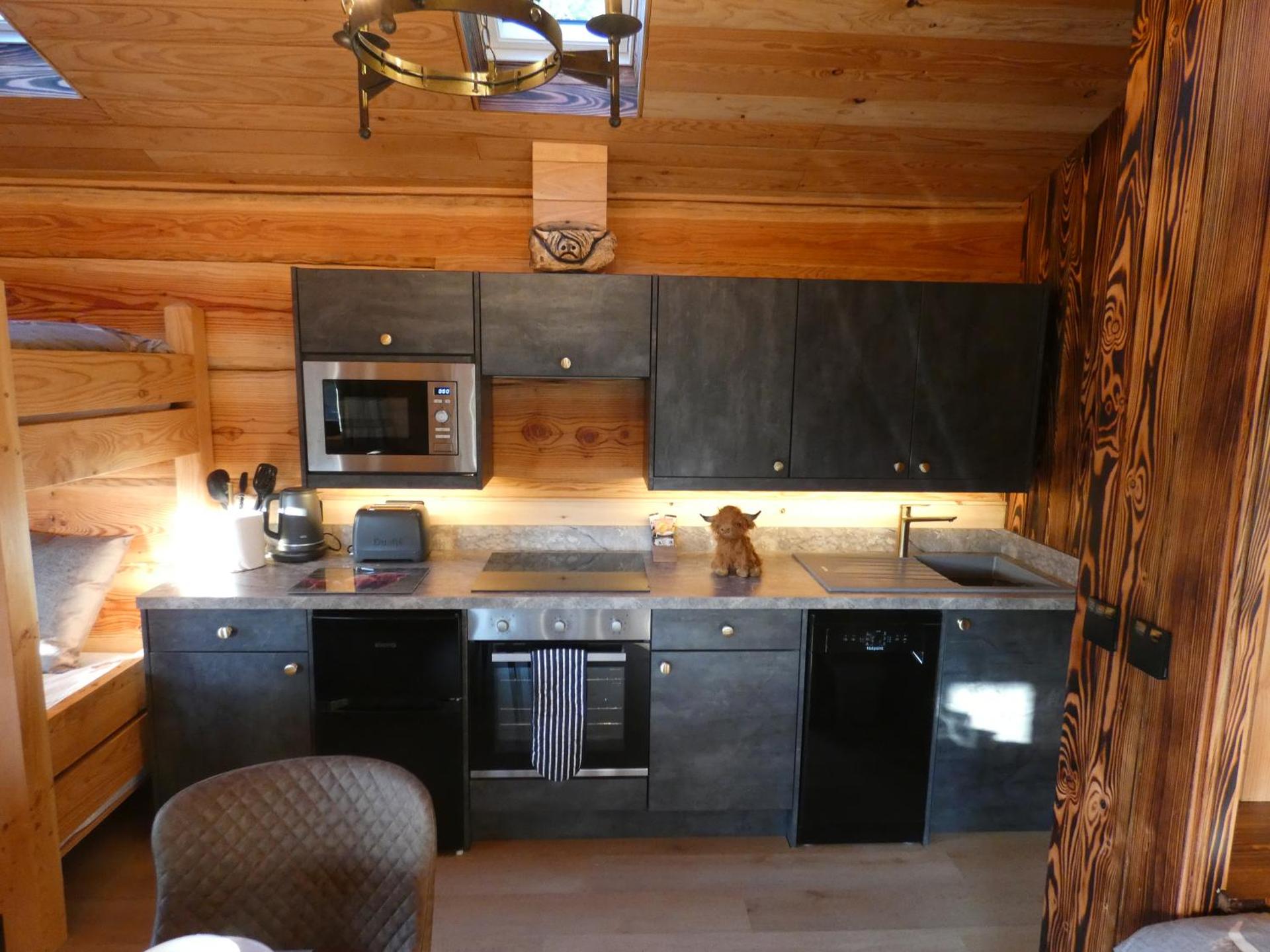 Abergwynant Farm Glamping & Apartments