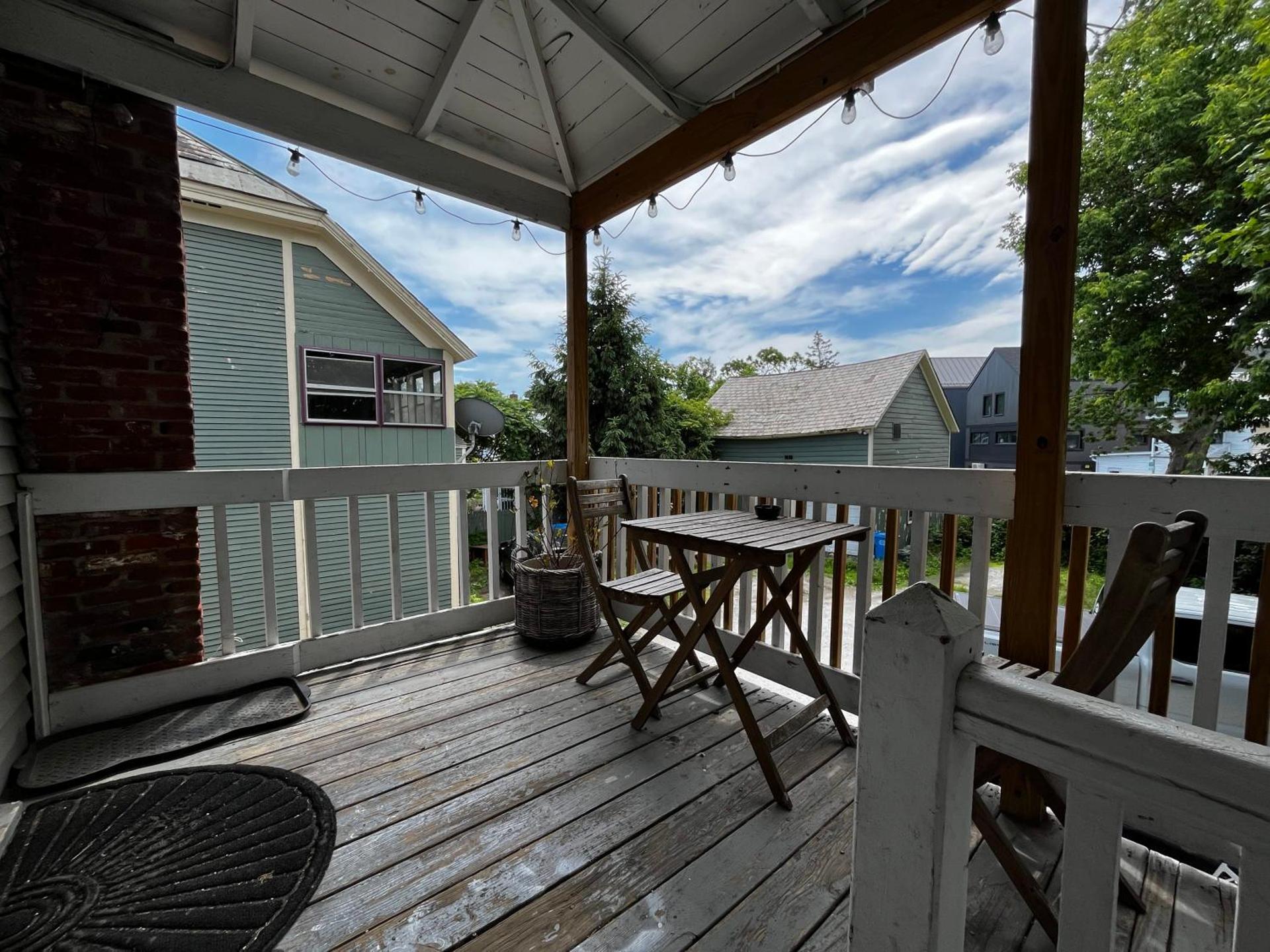 Perfectly Located Private Apartment