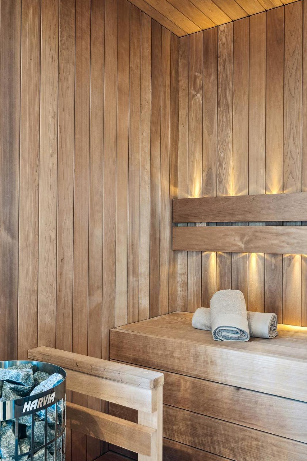 Luxury Cabin in beautiful Lofoten with Jacuzzi and sauna