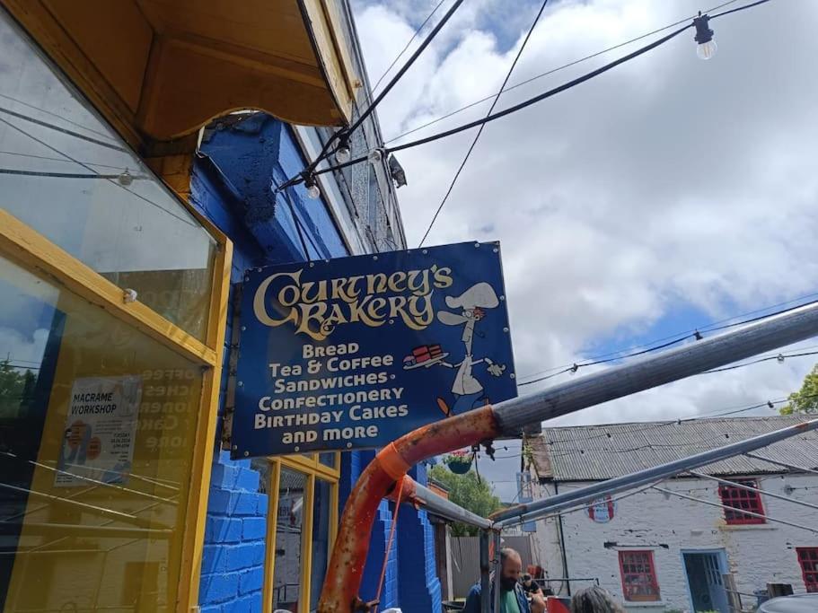 Dingle Escape -2 Bed -Sleeps 4