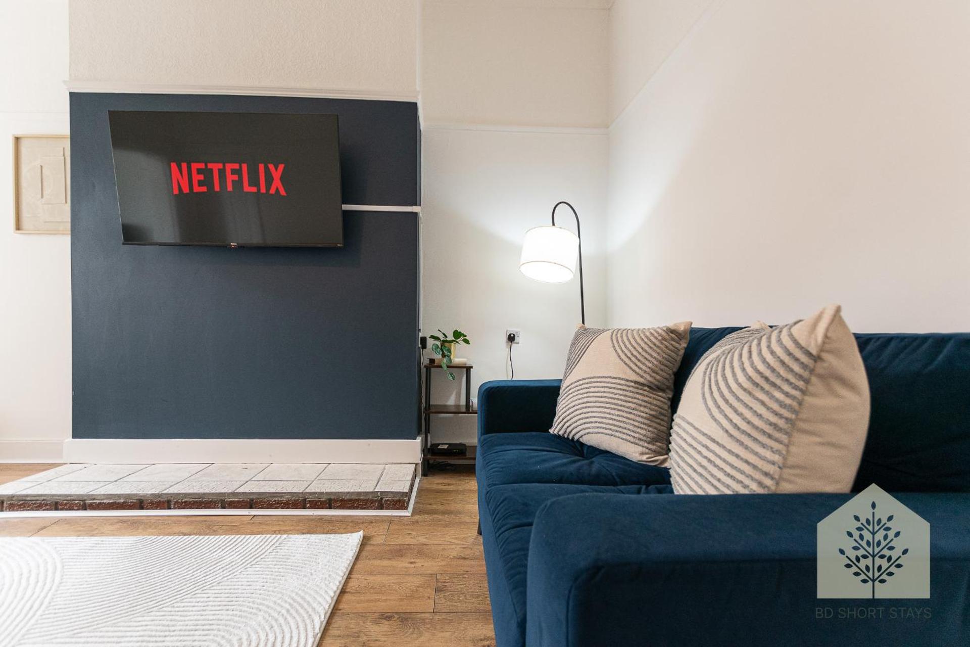 Communal lounge/ TV room