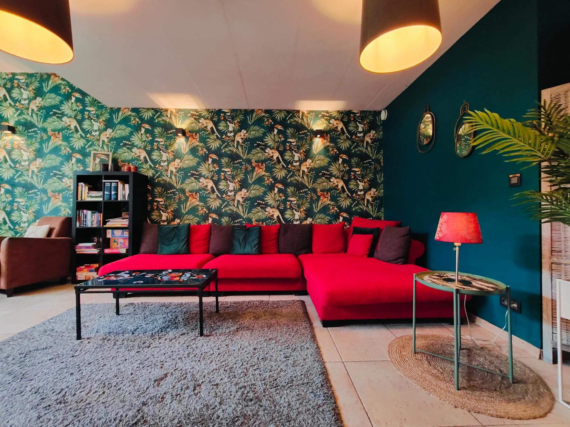 Communal lounge/ TV room