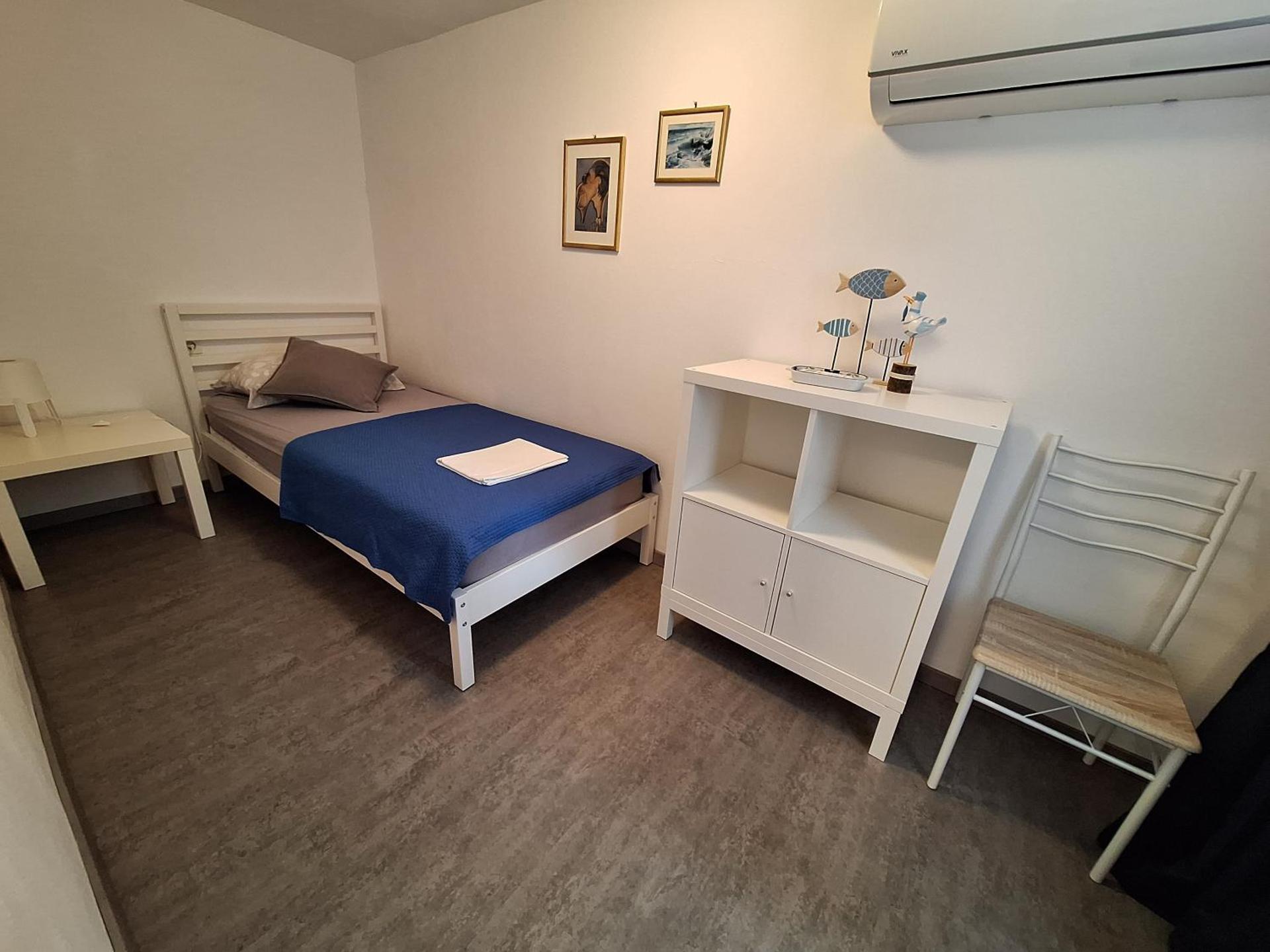 Apartment with terace