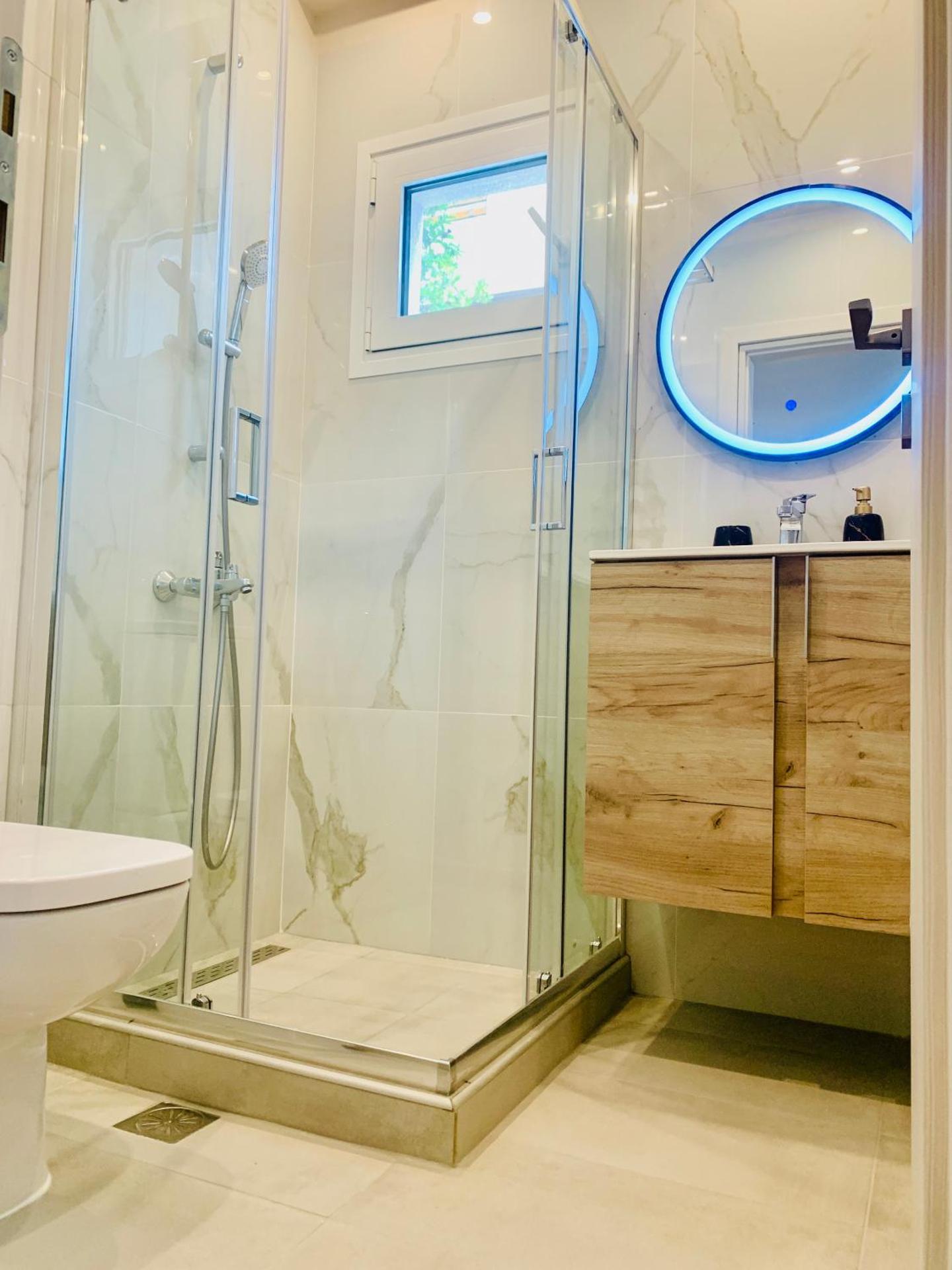 Thelfi Luxury studio in Attica - close to varkiza beach - Sea view