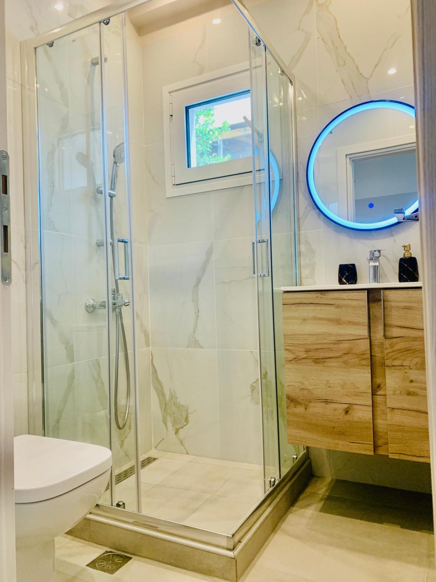 Thelfi Luxury studio in Attica - close to varkiza beach - Sea view