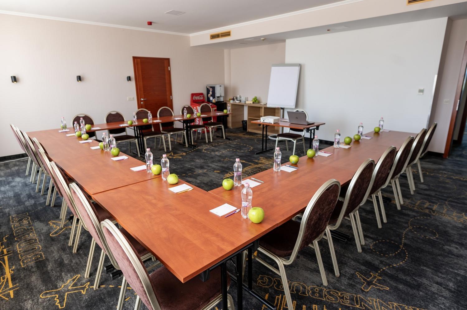 Meeting/conference room