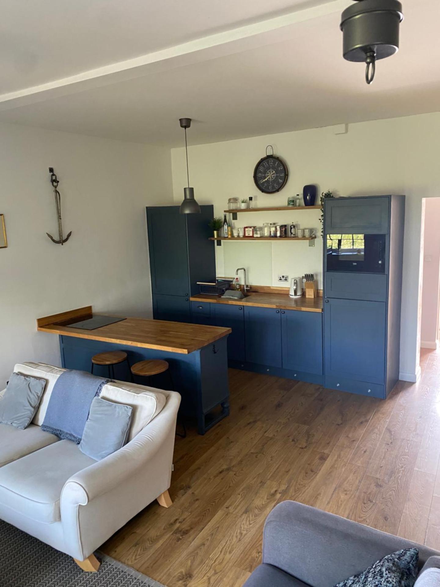 1 bed river apartment on the docks