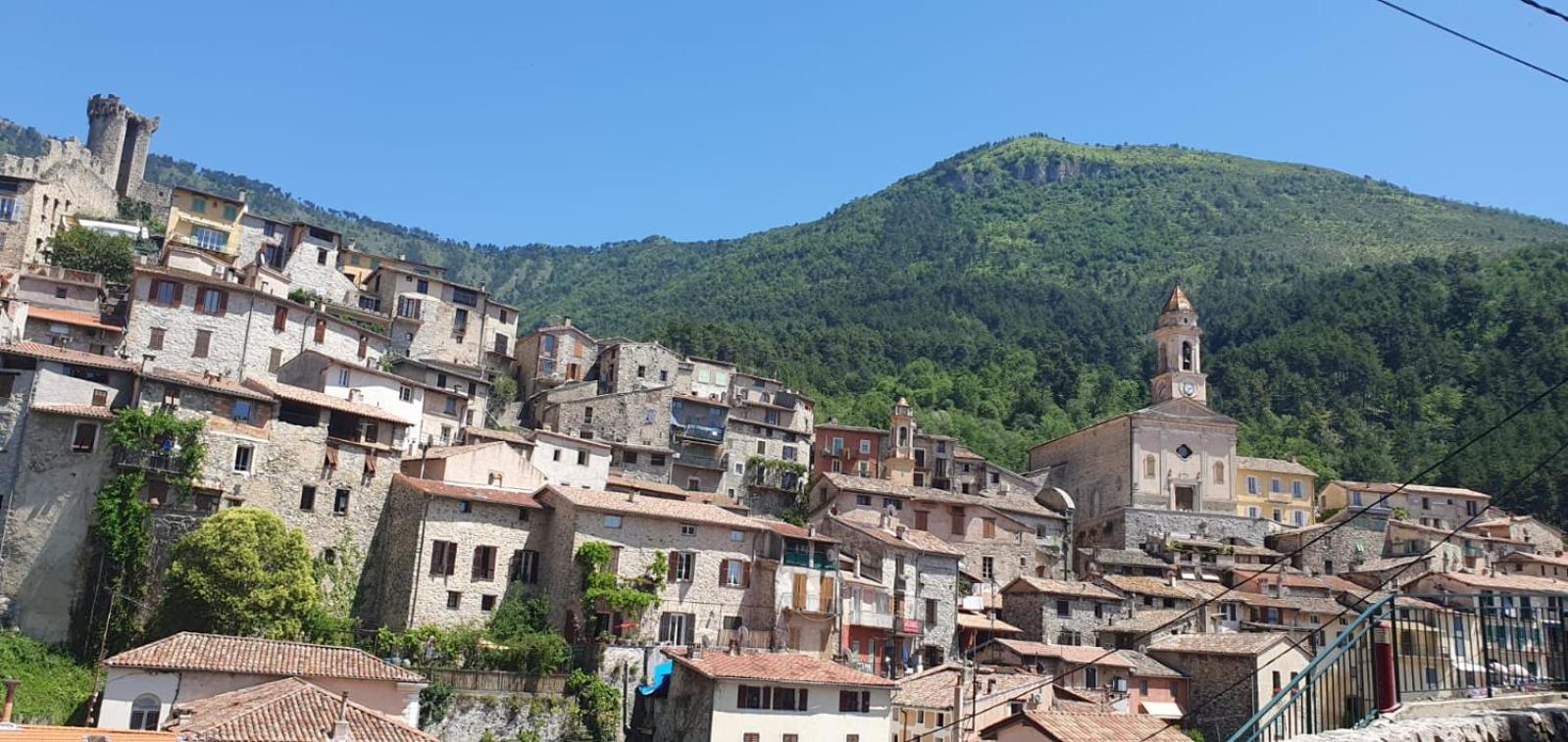 La Tiniera à Lucéram - Maison rénovée 2023- Terrasse - Wifi - Village des crèches