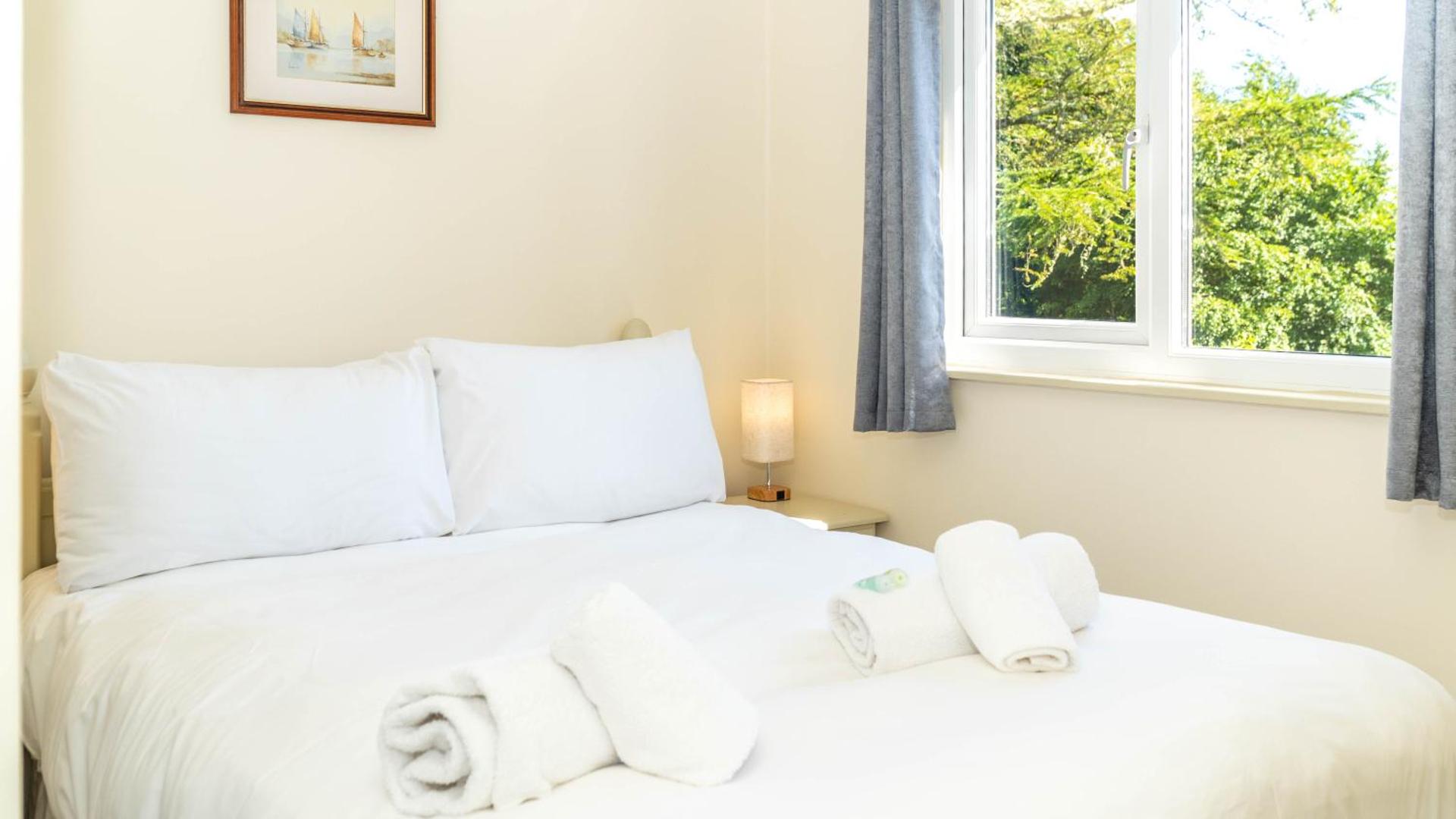 Ta Mill Cottages & Lodges - Meadowview Chalet 1