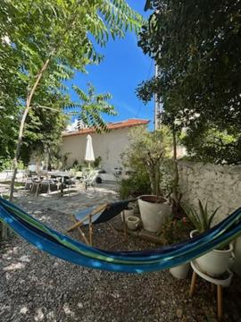 Bord de mer, magnifique appartement de 150m2 avec jardin