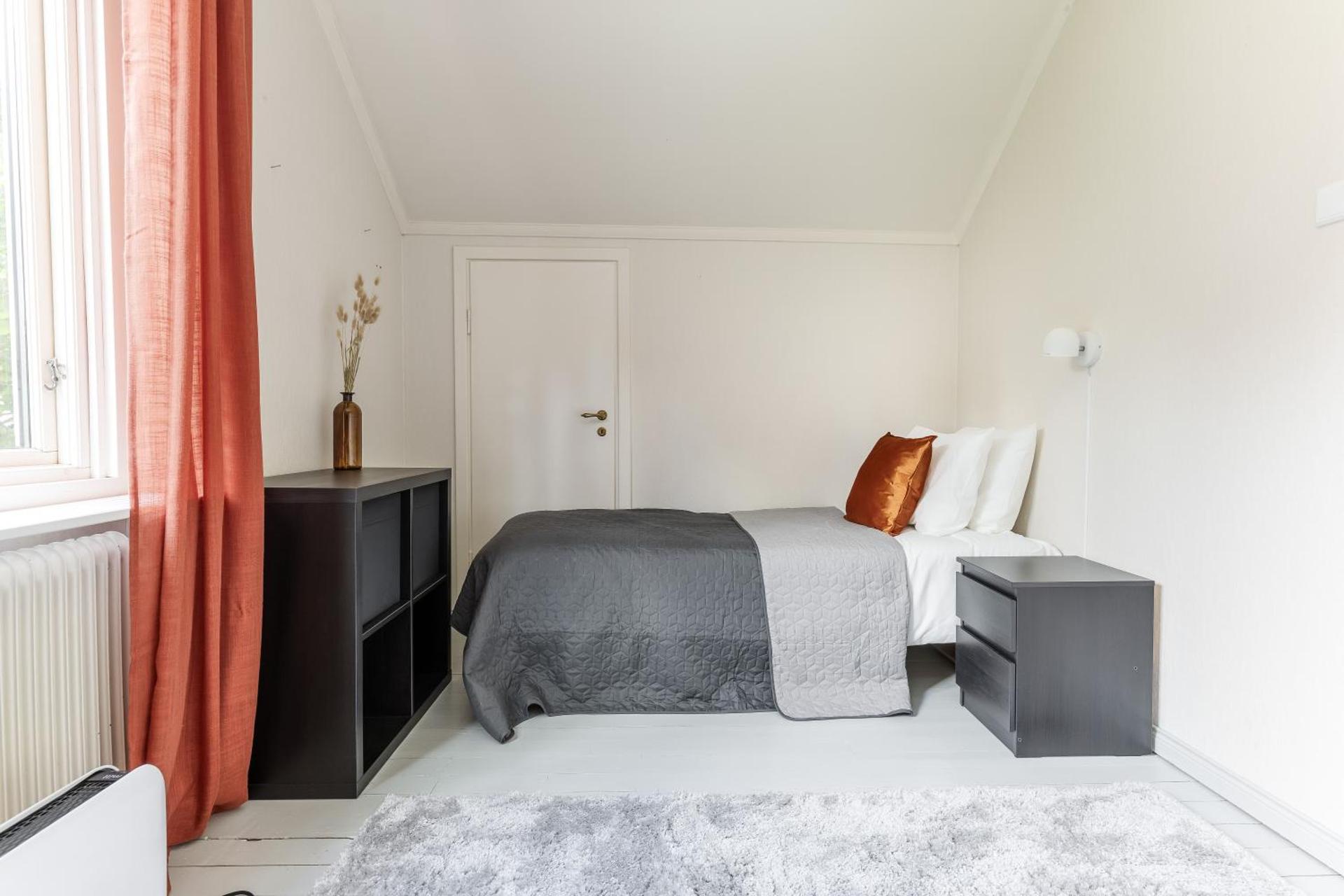 Relaxing Family Home Near The Lake