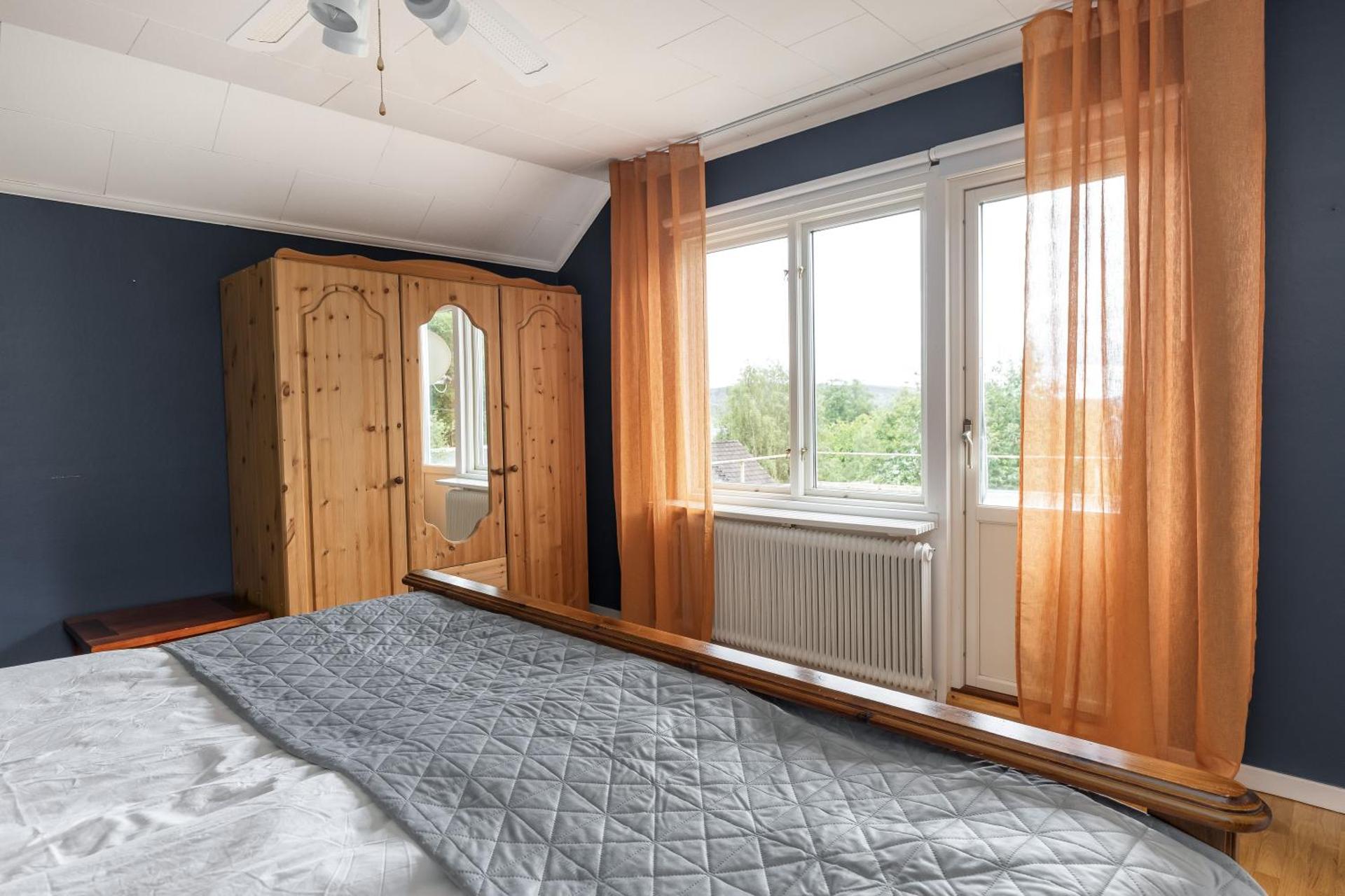 Relaxing Family Home Near The Lake