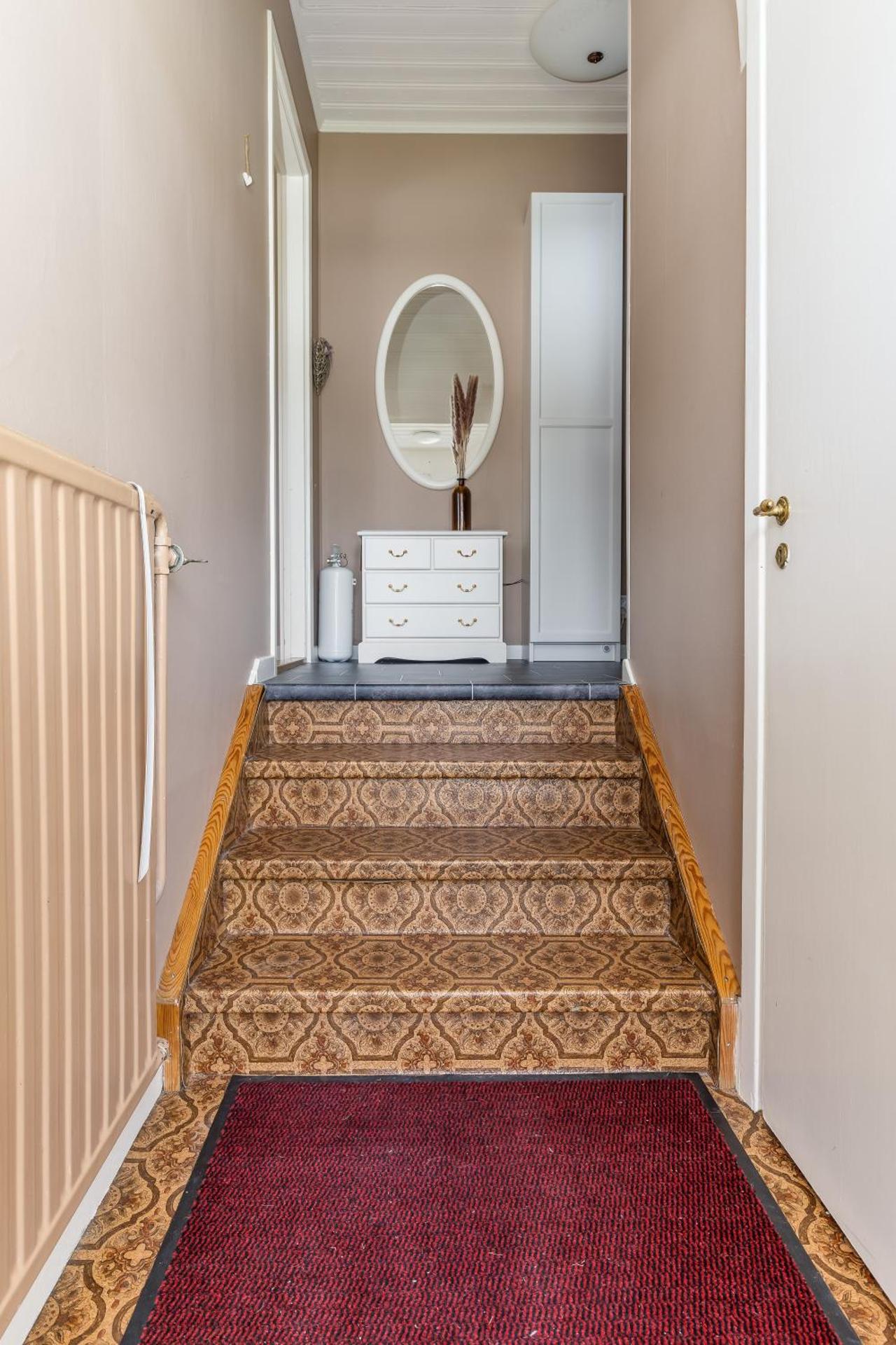 Relaxing Family Home Near The Lake