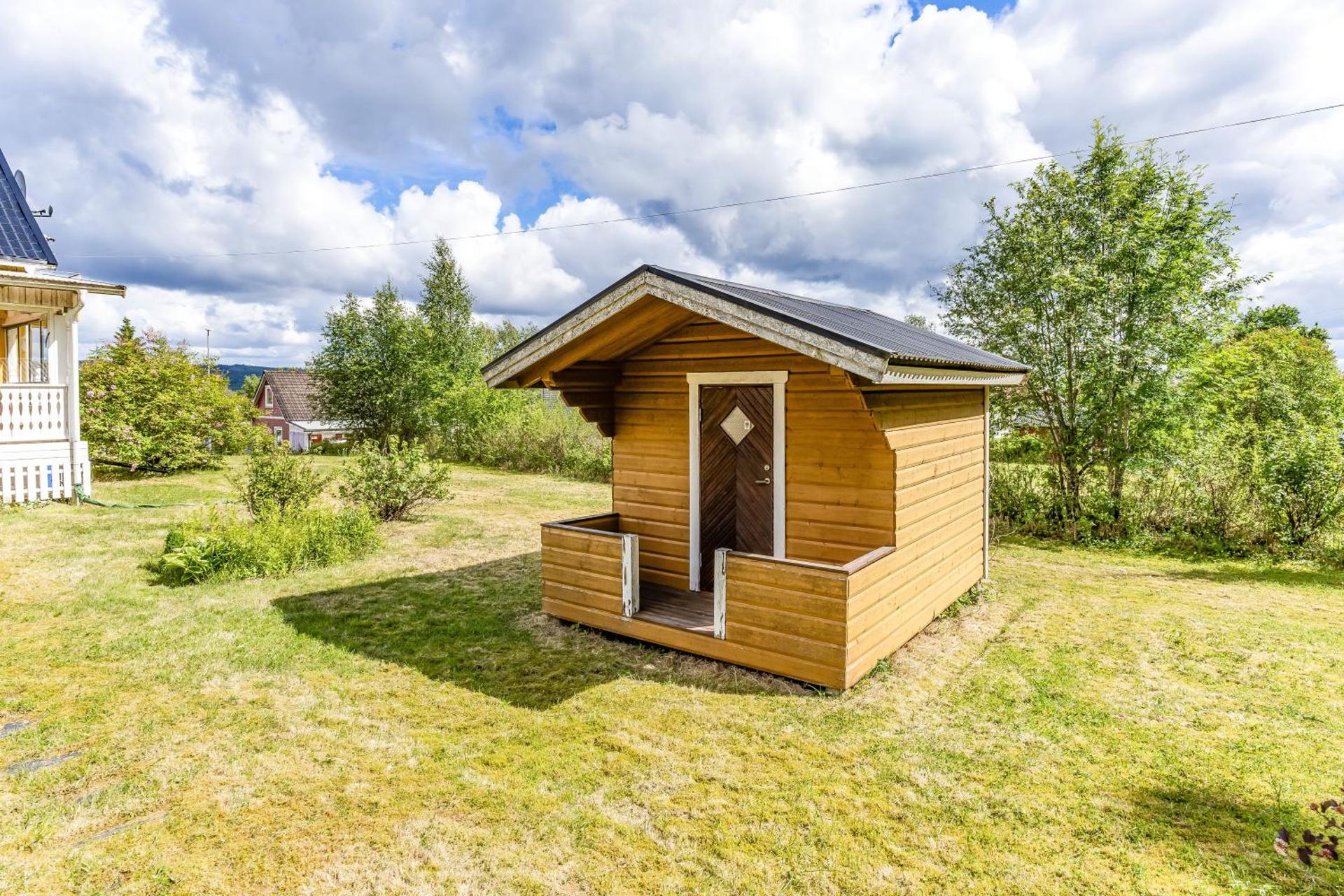 Relaxing Family Home Near The Lake