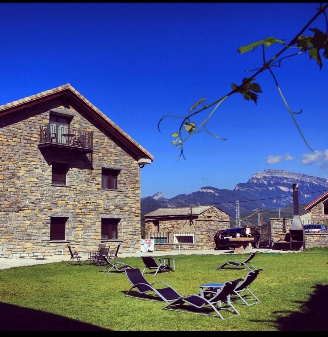 Puerta de Ordesa Garden