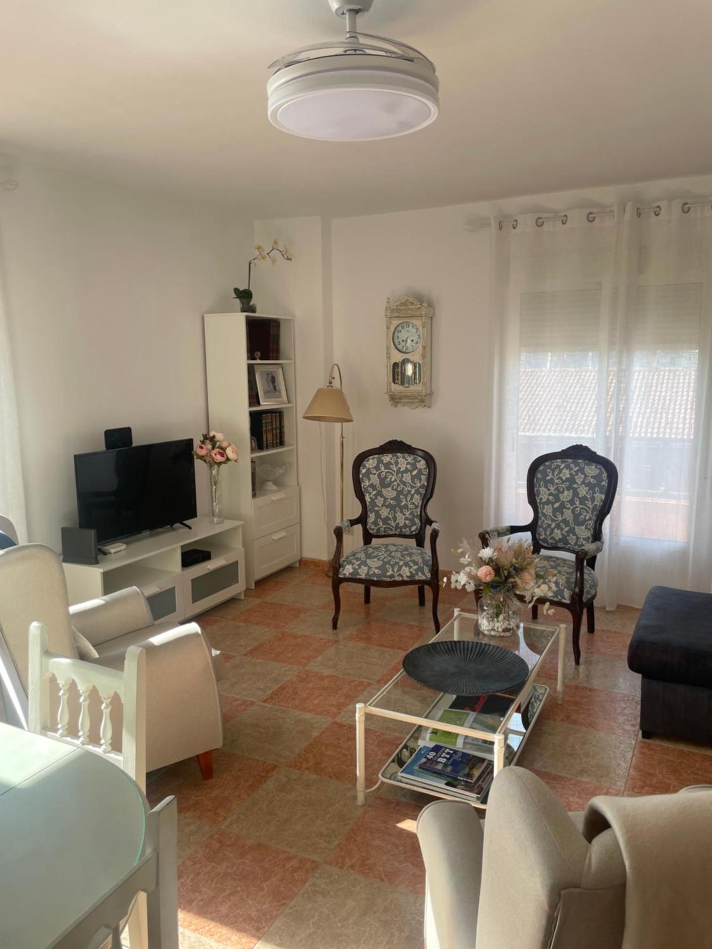 Communal lounge/ TV room