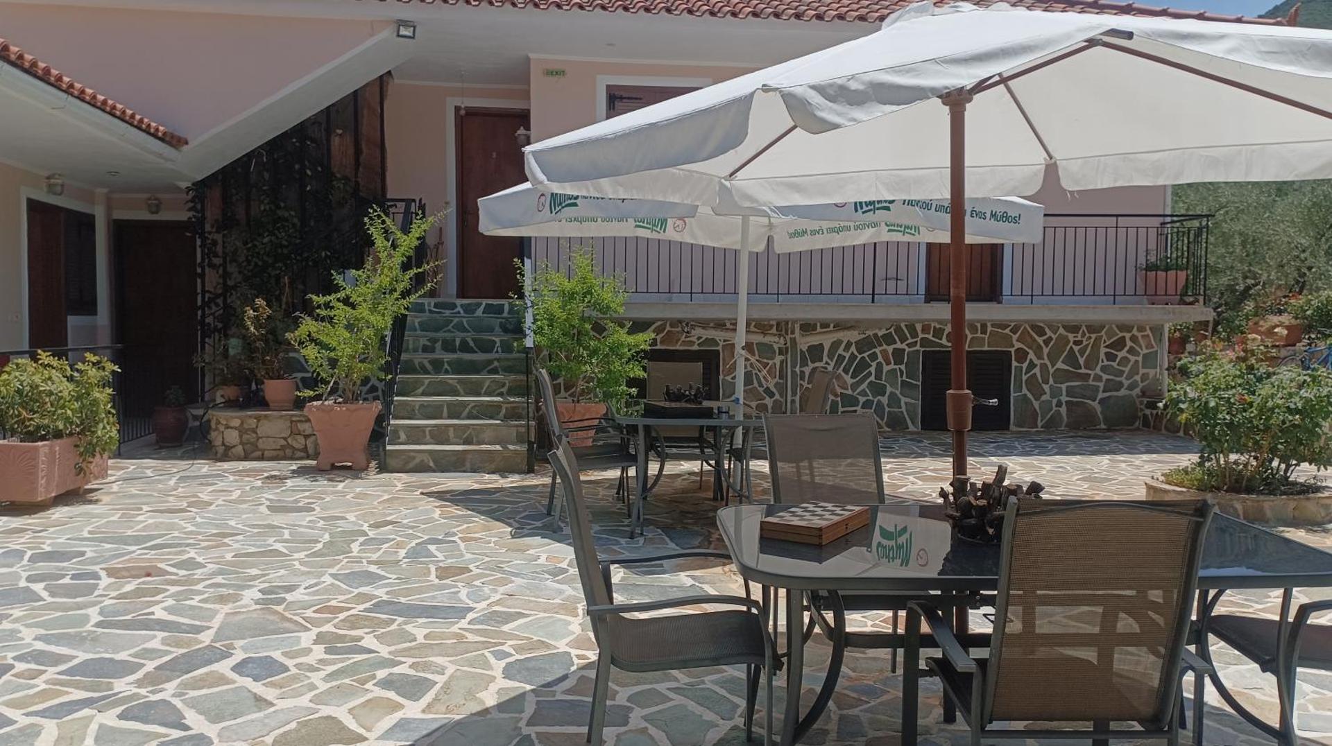 Inner courtyard view