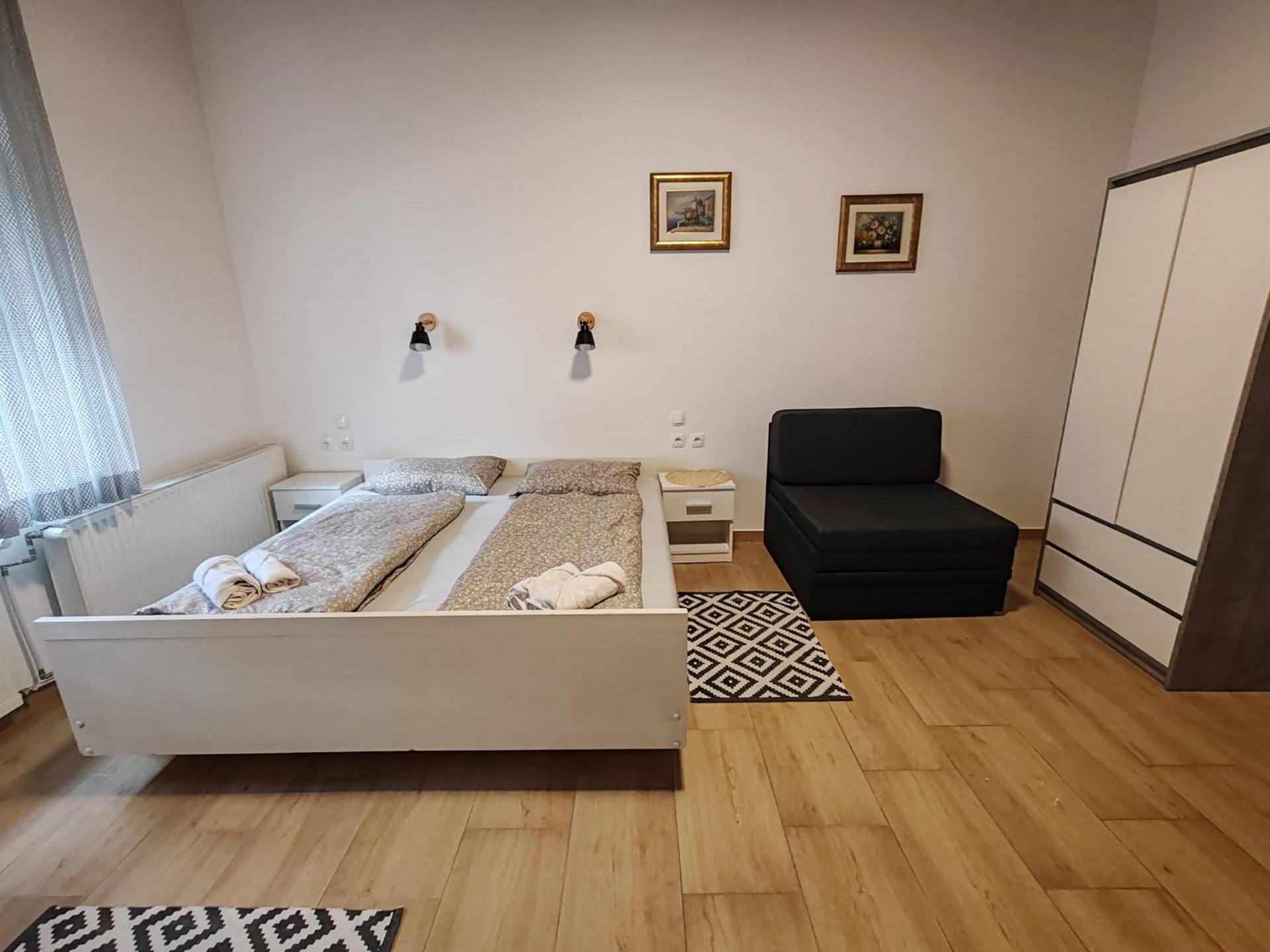 Sobe Đakovački vezovi