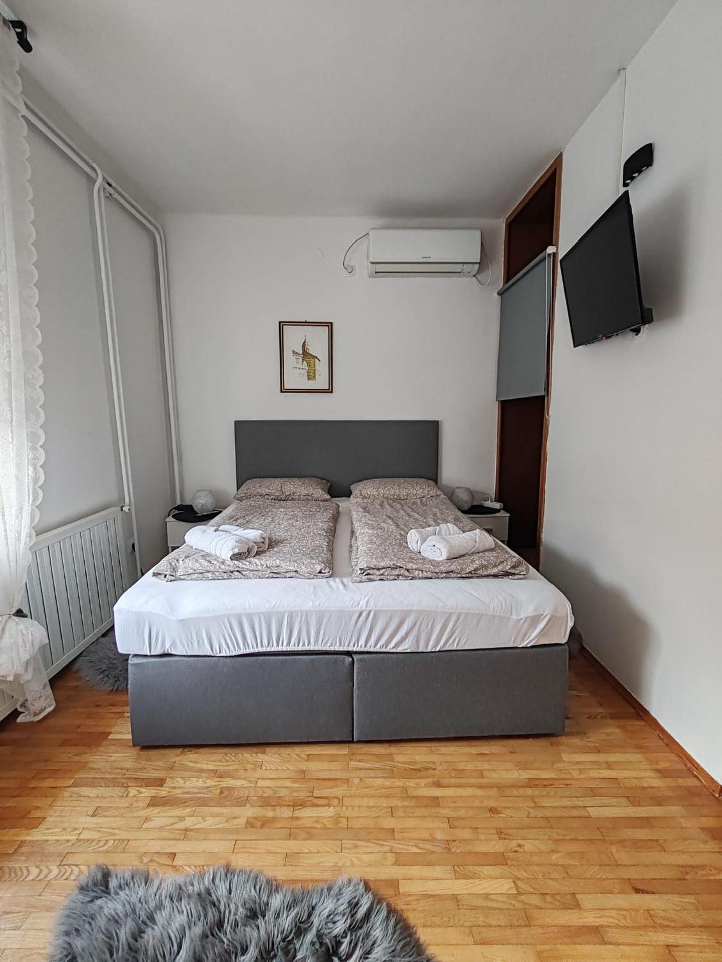 Sobe Đakovački vezovi