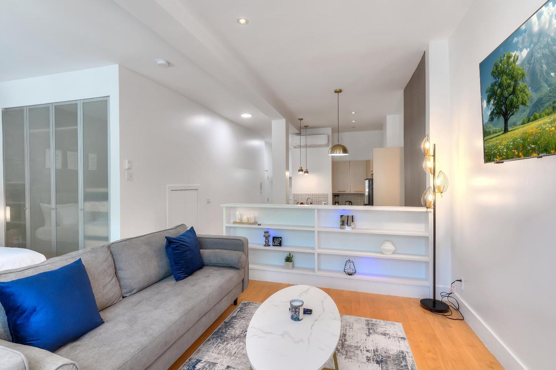 Take a break in a modern loft on Plateau-Mont-Royal