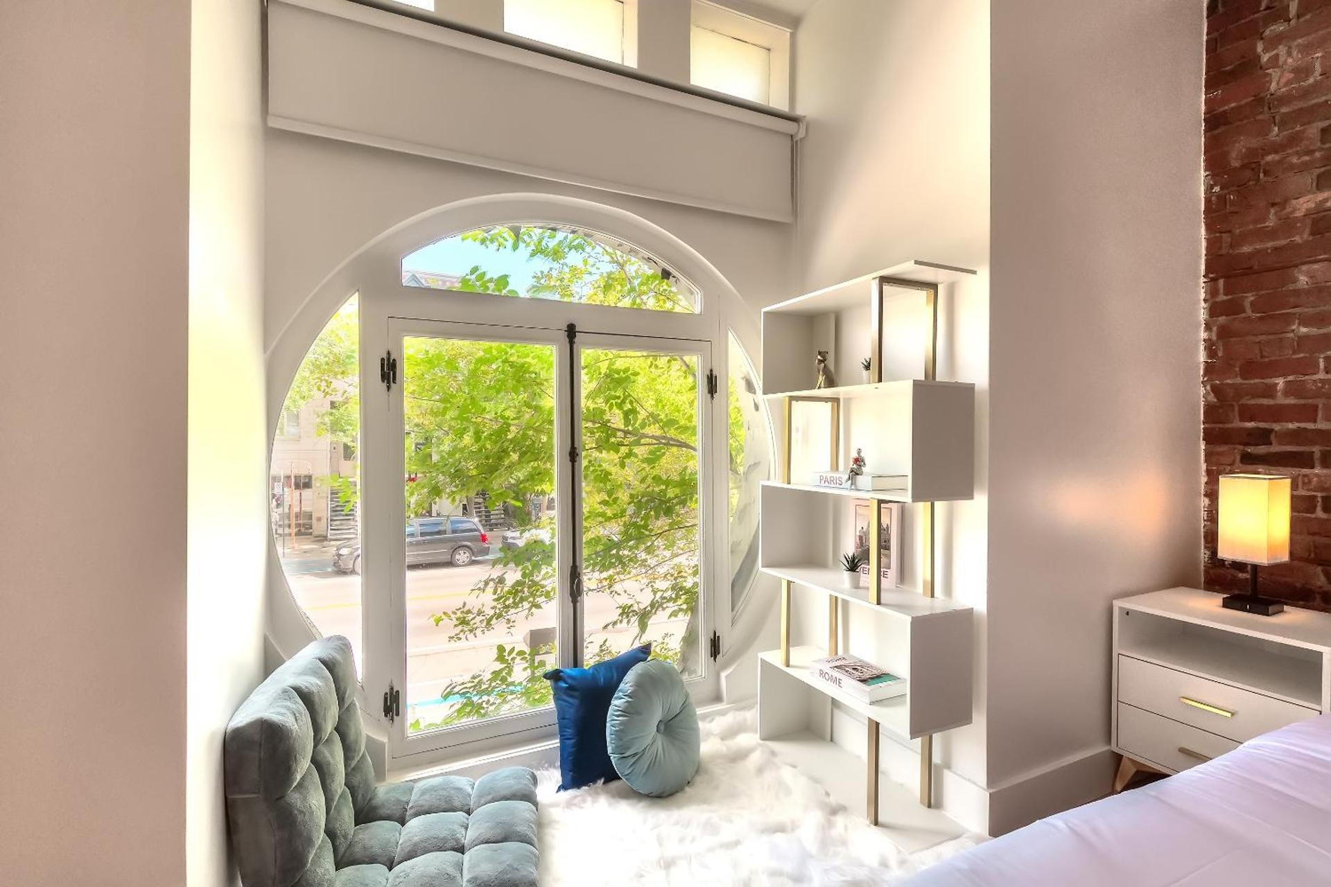 Take a break in a modern loft on Plateau-Mont-Royal