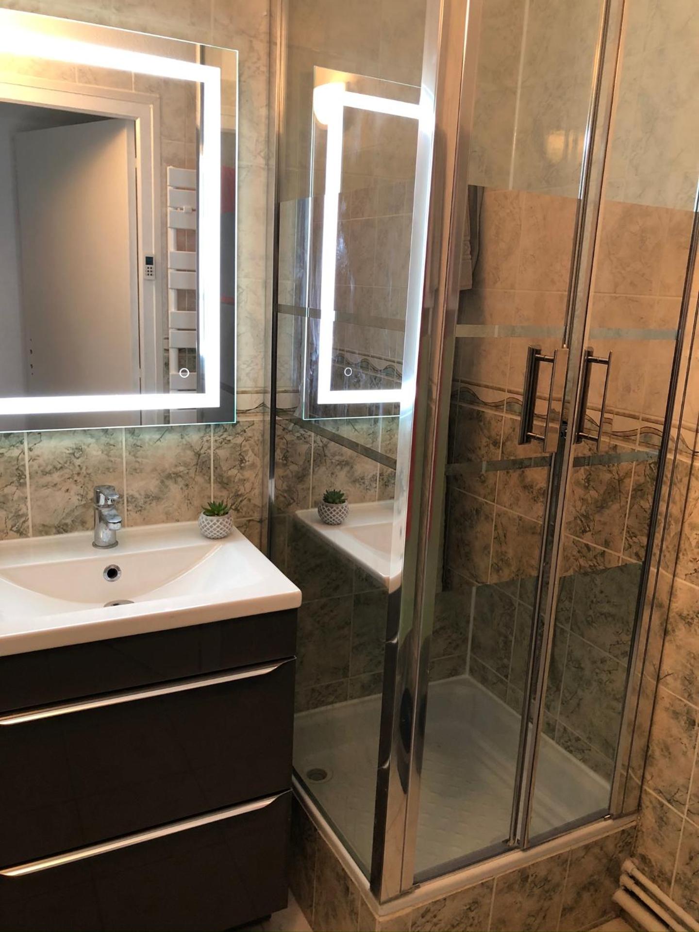 Accès direct à la PLAGE de Mr HULOT Saint Marc sur Mer près de La Baule - Parking privé