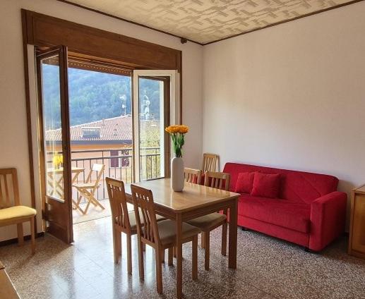 Valley View Apartment