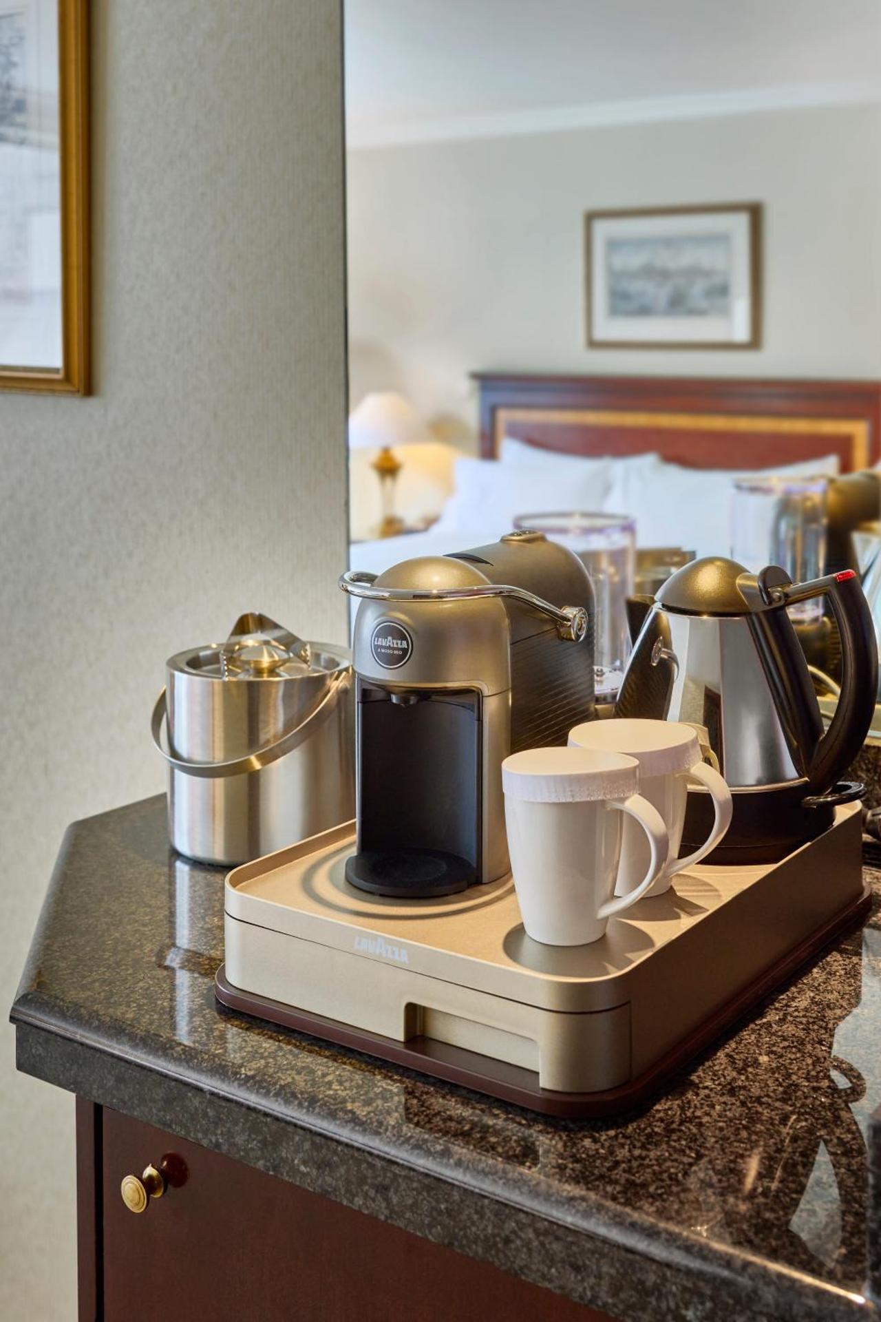 Coffee/tea facilities