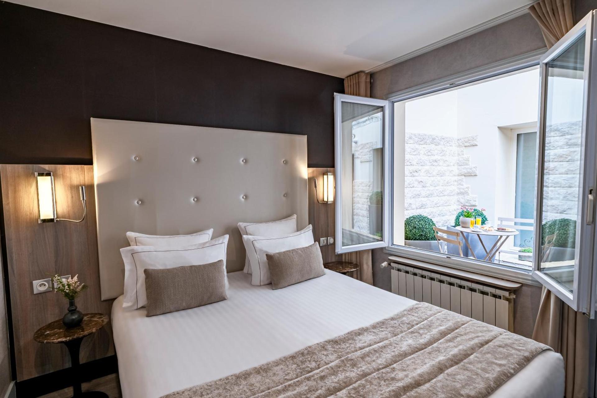 Hotel de la Paix Tour Eiffel