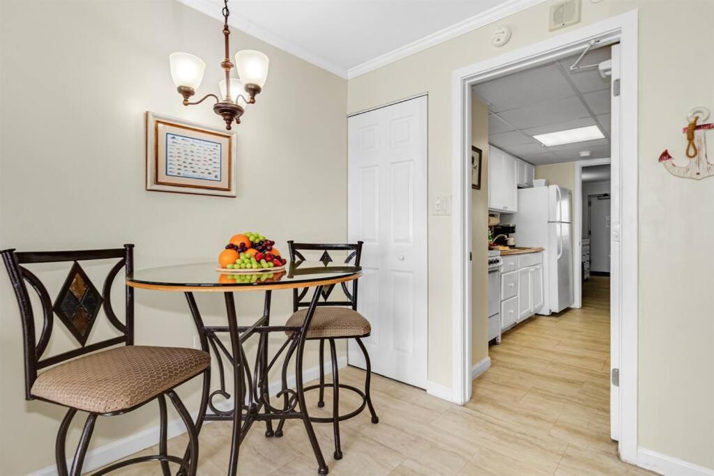 WINTER RATES! Ready Set and Relax, Oceanfront Suite w Jetted tub! B 1134