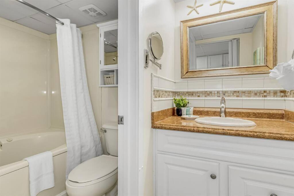 WINTER RATES! Ready Set and Relax, Oceanfront Suite w Jetted tub! B 1134