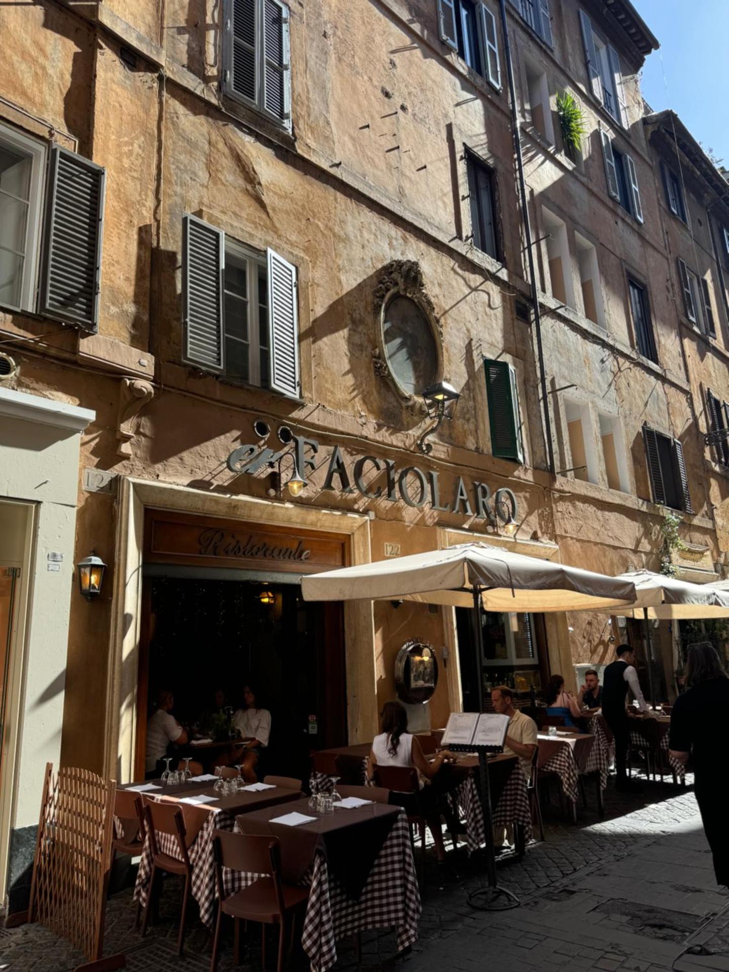 Maison Luxury Pantheon