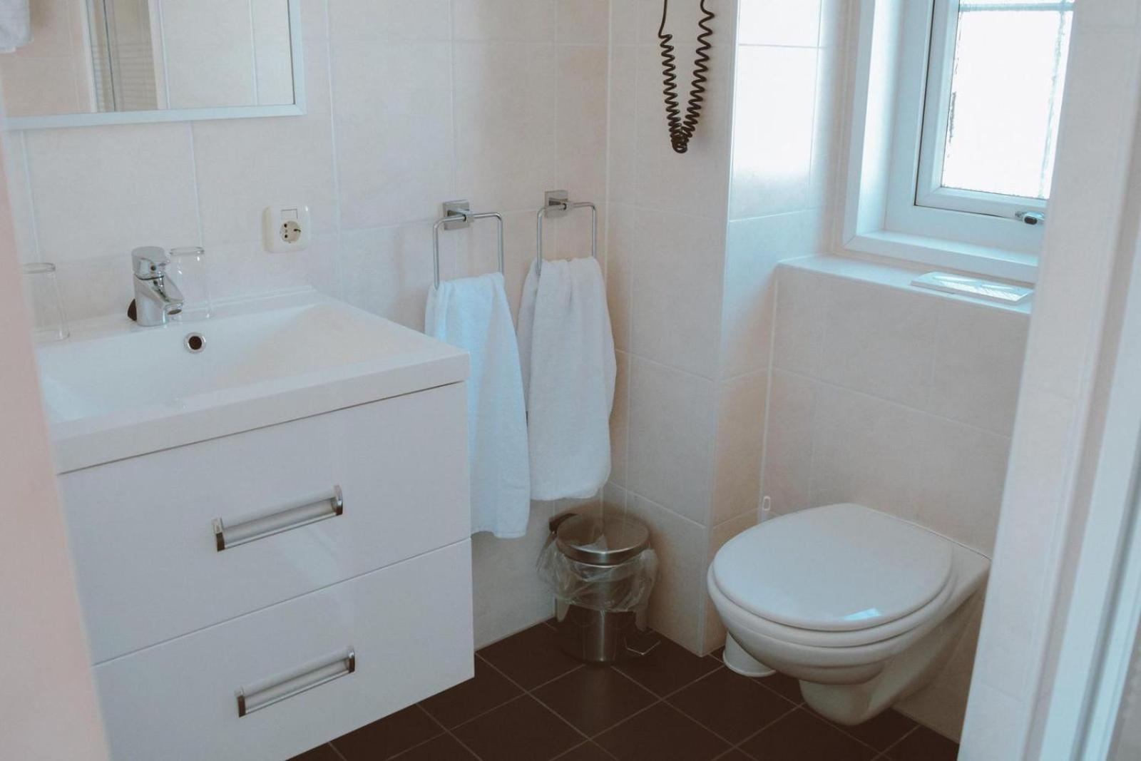 Twin Room with Private Bathroom