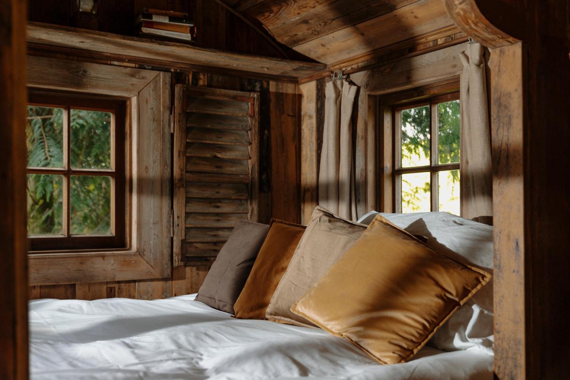 Llethrau Forest & Nature Retreats