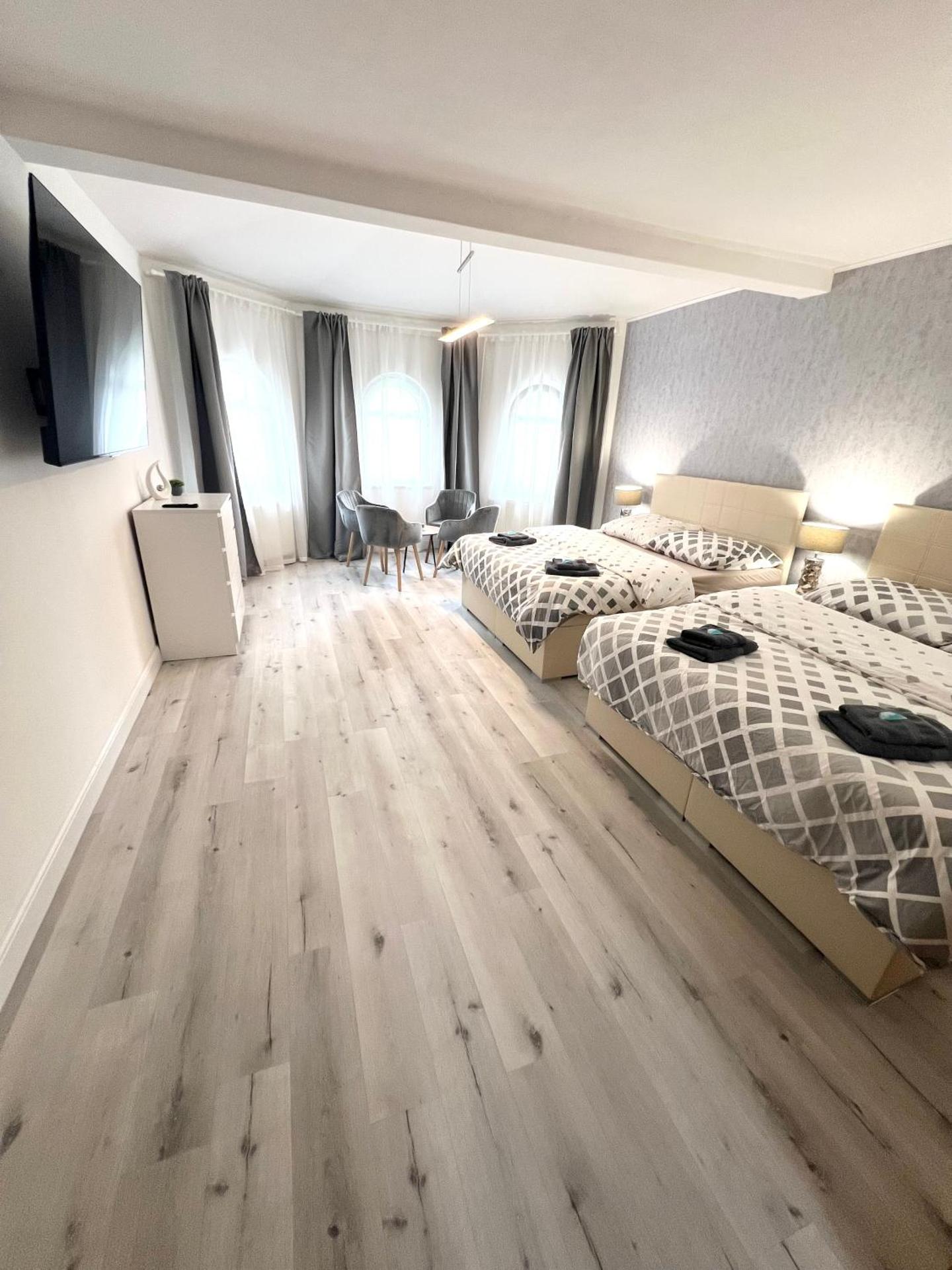 GrandLux Villa & Spa