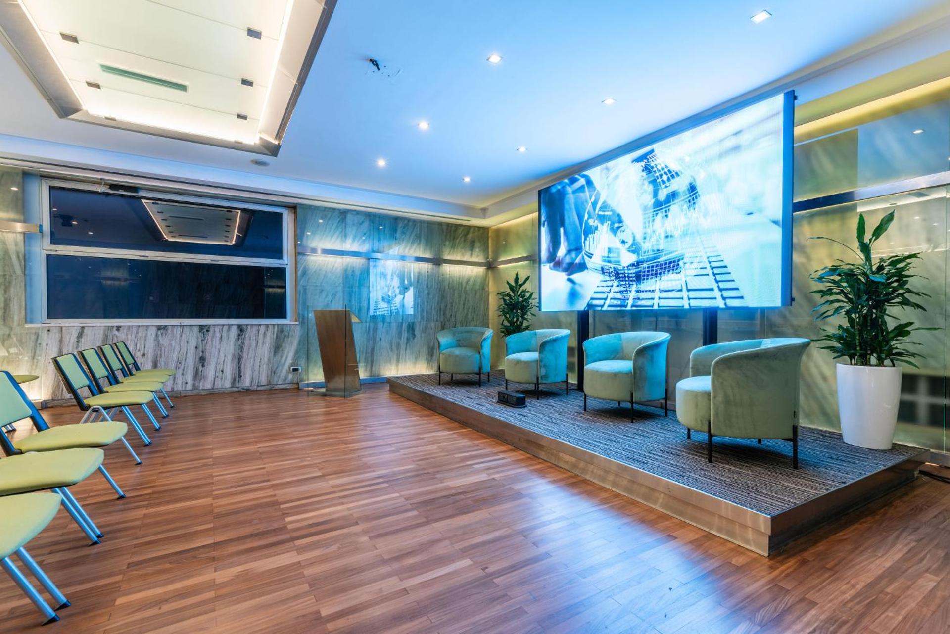 Meeting/conference room