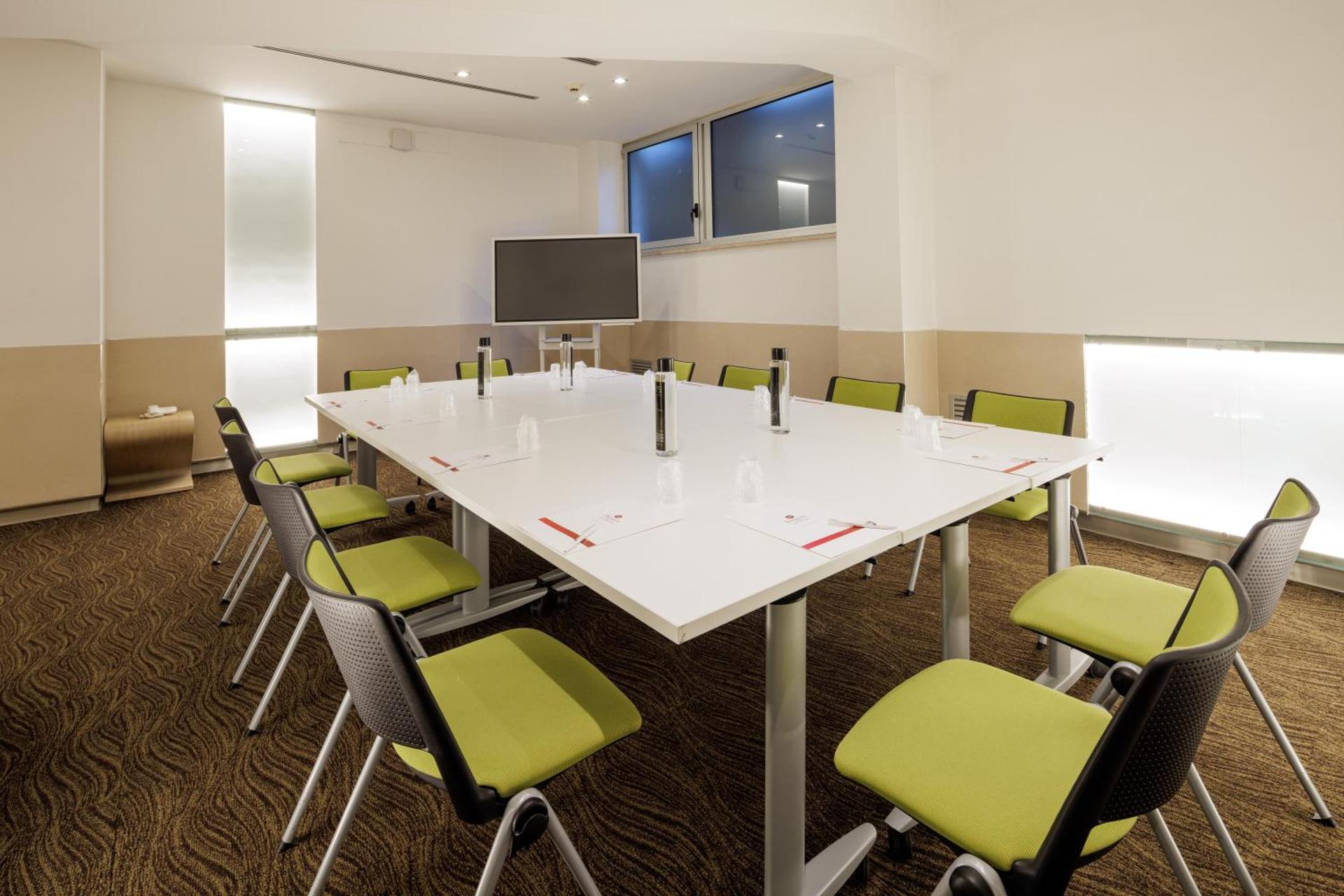 Meeting/conference room