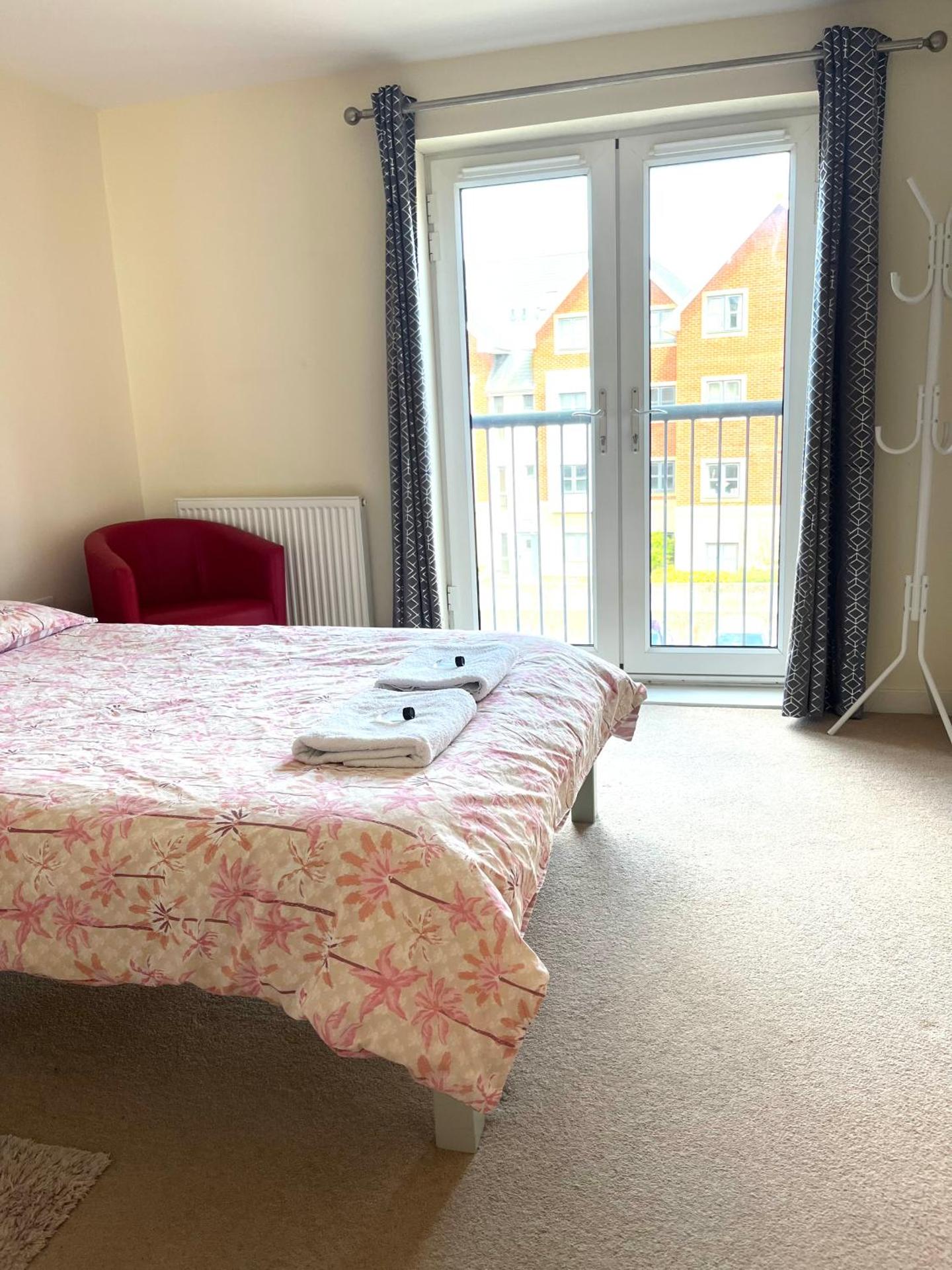 Spacious two bedrooms apartment for business and holiday