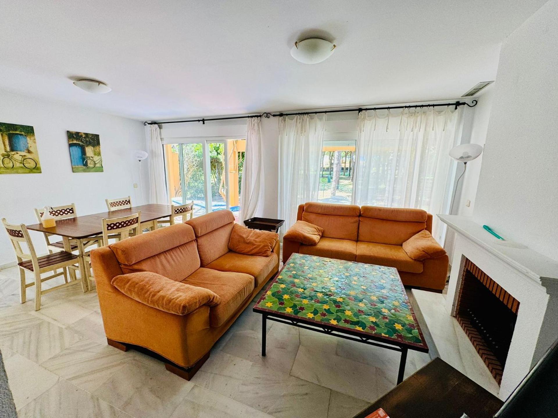 Hoyo 27 con Piscina Grupo AC Gestión