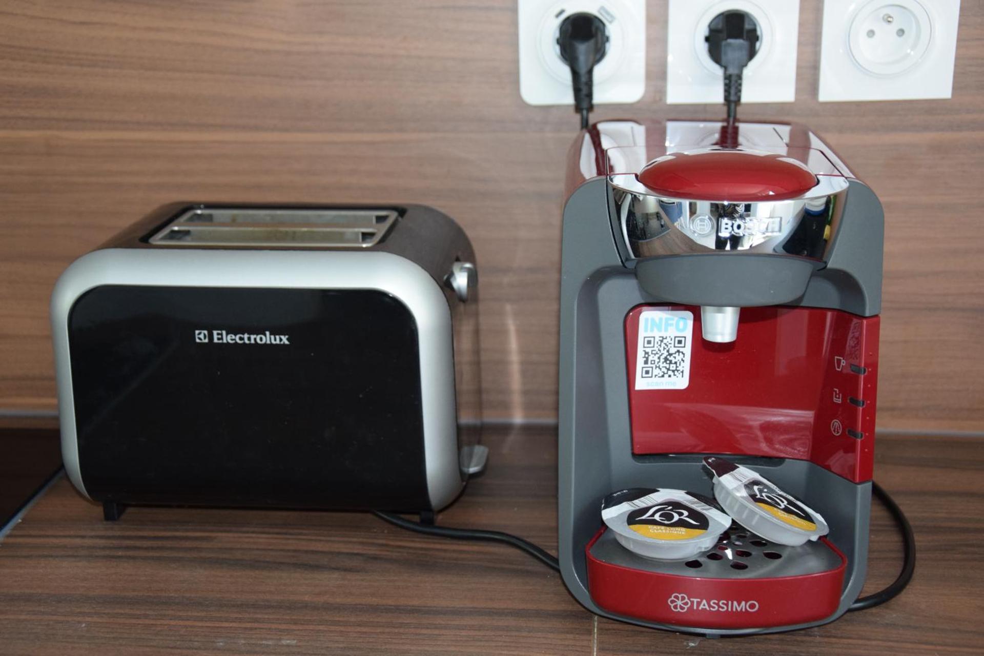 Coffee/tea facilities