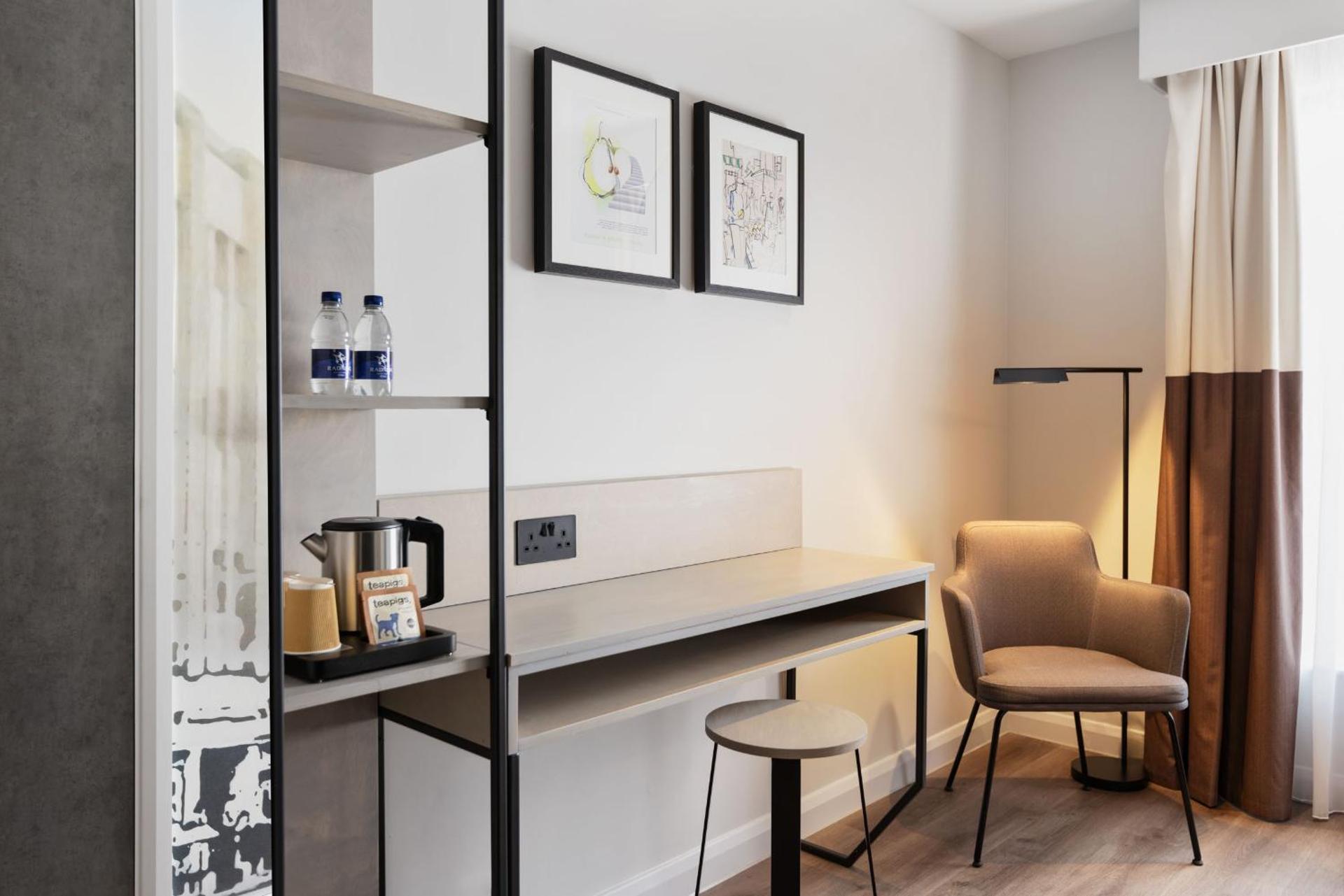 Coffee/tea facilities