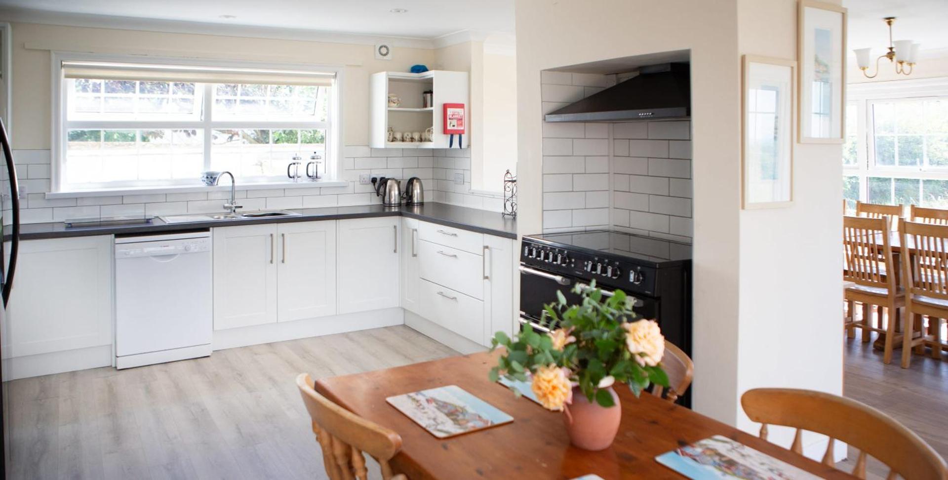 Stunning 6 Bedroom Cottage near Cornish Coast