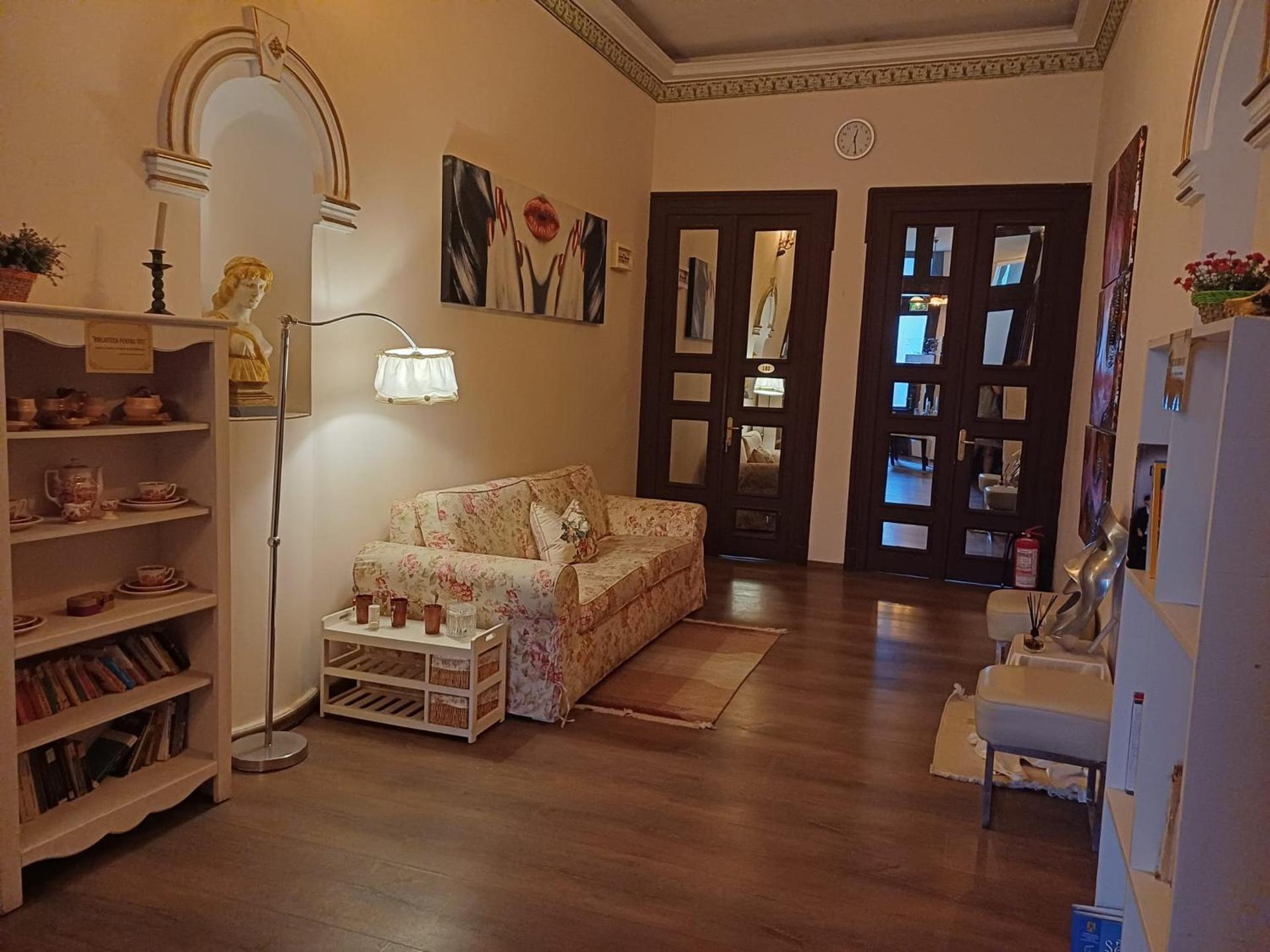 Bucharest Downtown Inn