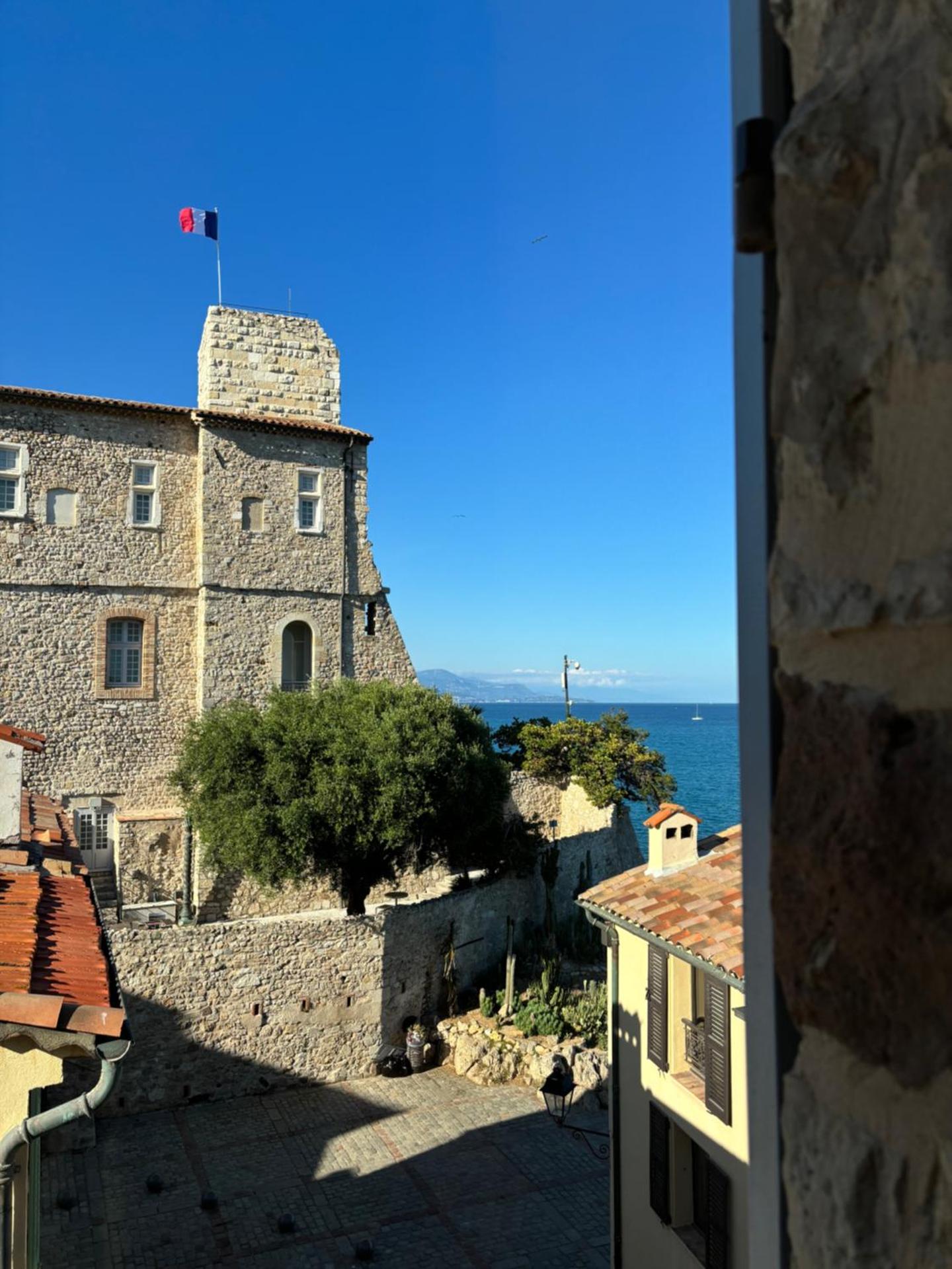 La Pablita by Evasion Riviera, Vieil Antibes, Remparts