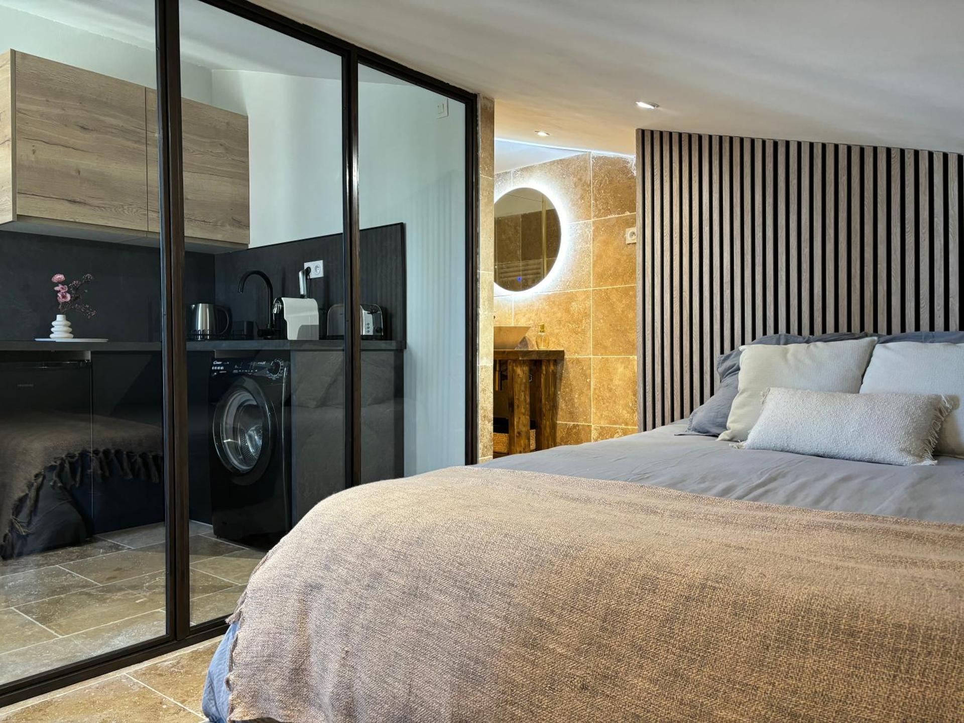 La Pablita by Evasion Riviera, Vieil Antibes, Remparts