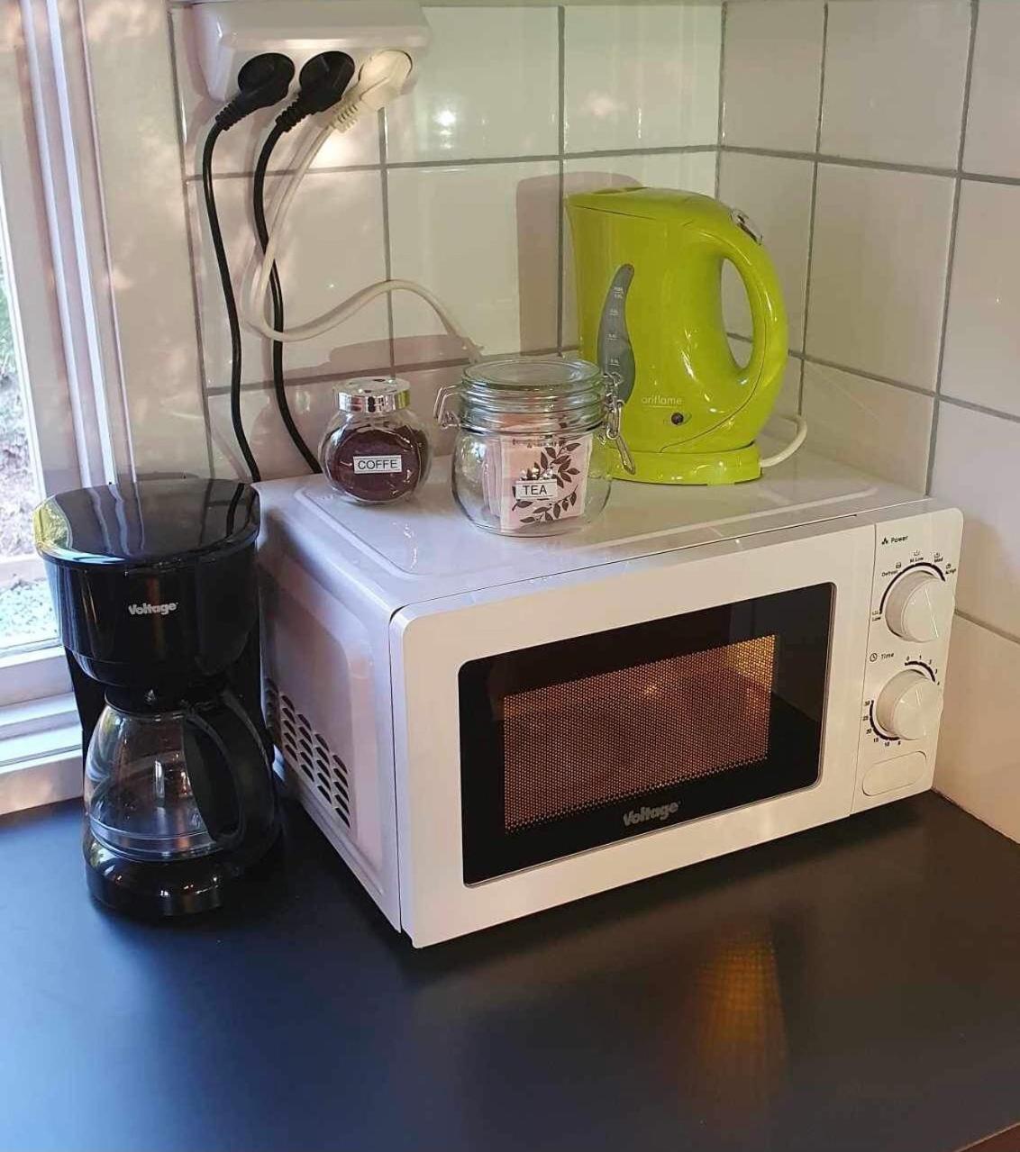 Fully renovated cottage with great hilltop views