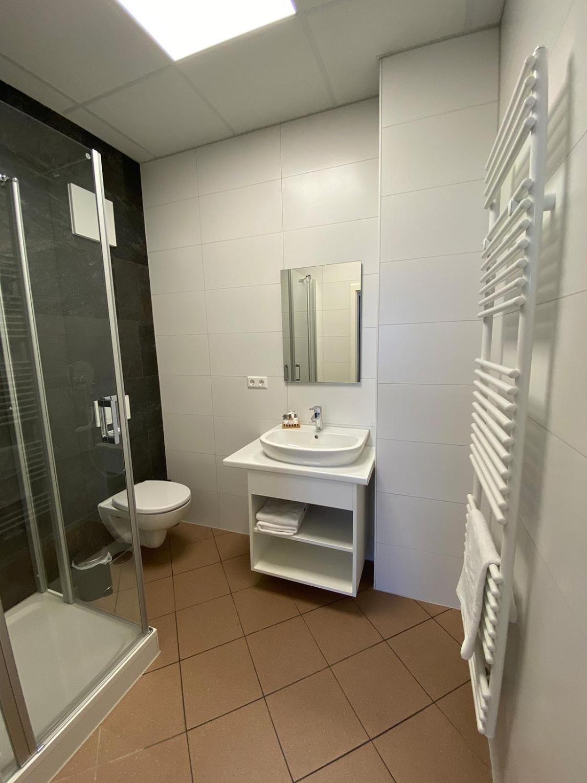 Nord-Ries Apartments mit Bad & Küche