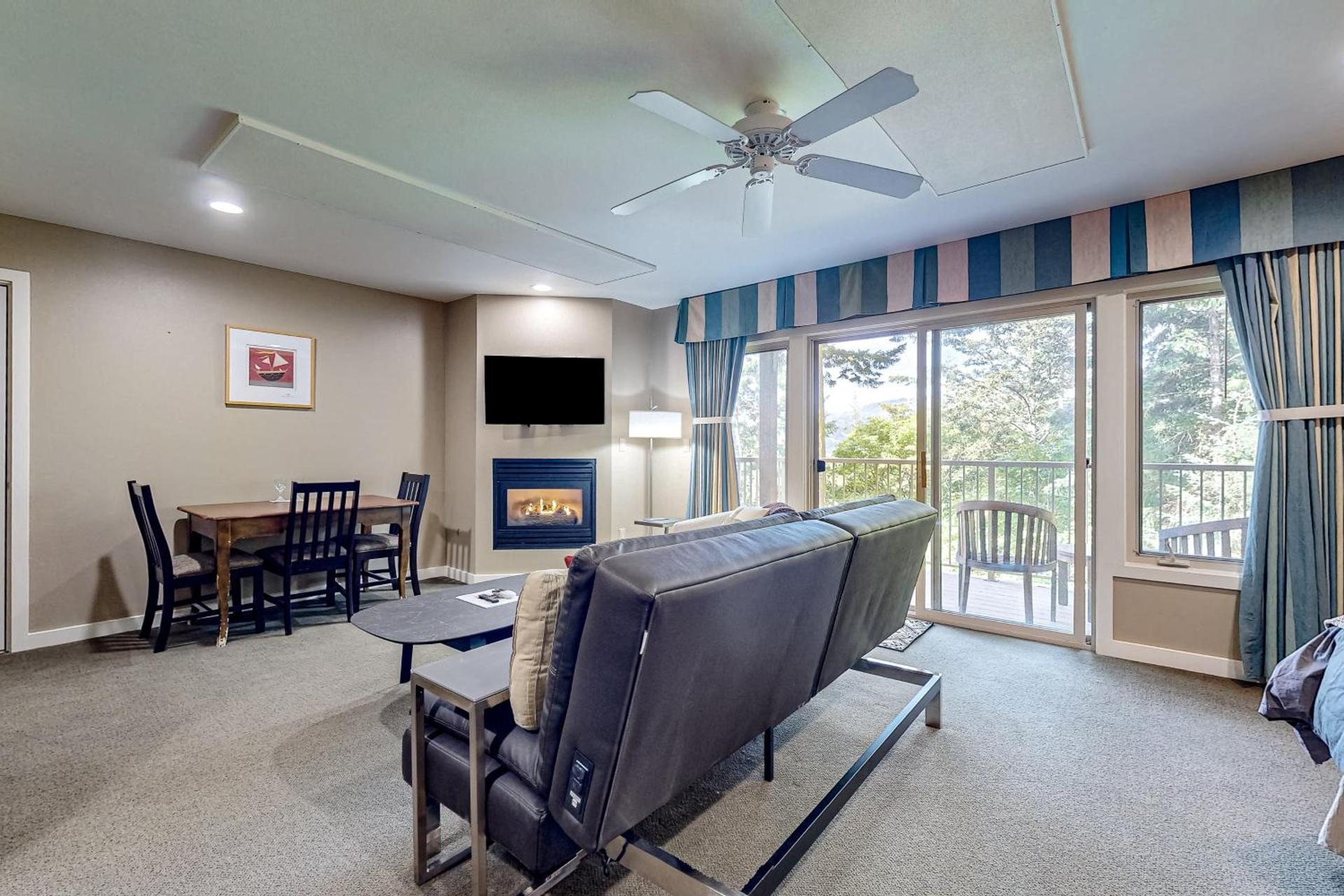 Rosario Road Condo - B