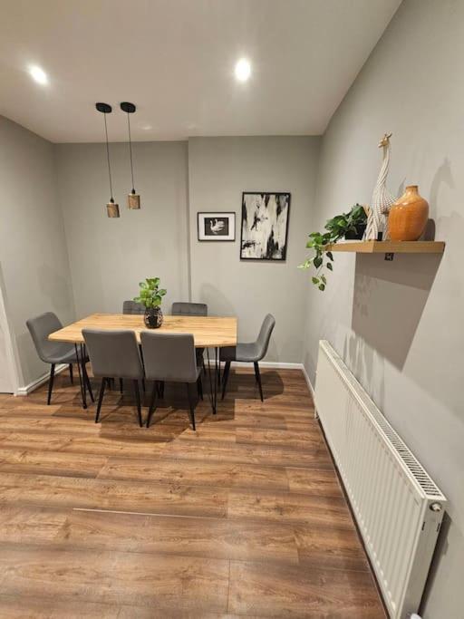 Hillsome Hosting Wigan