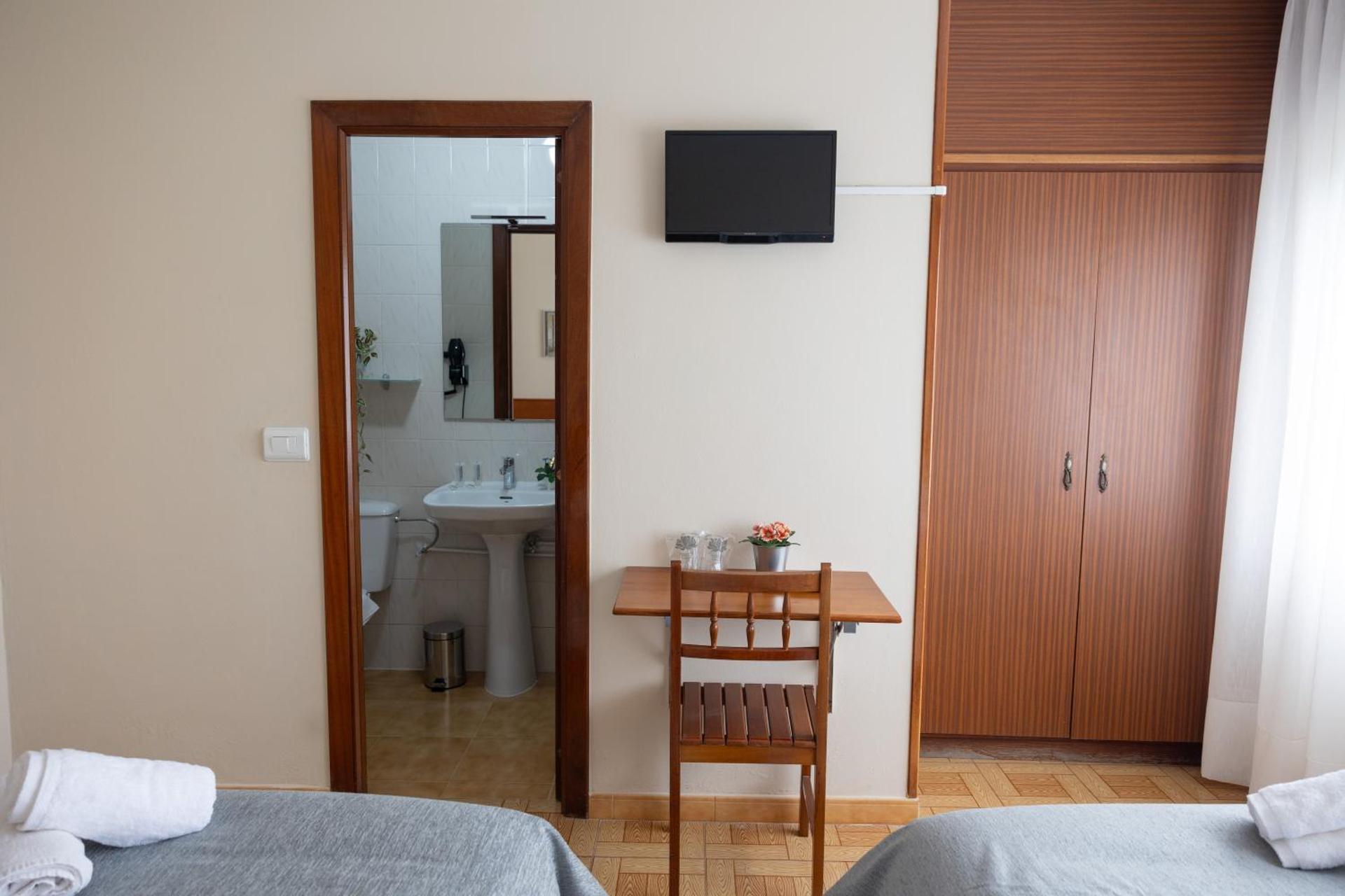 Pensión A Codeseira Melide